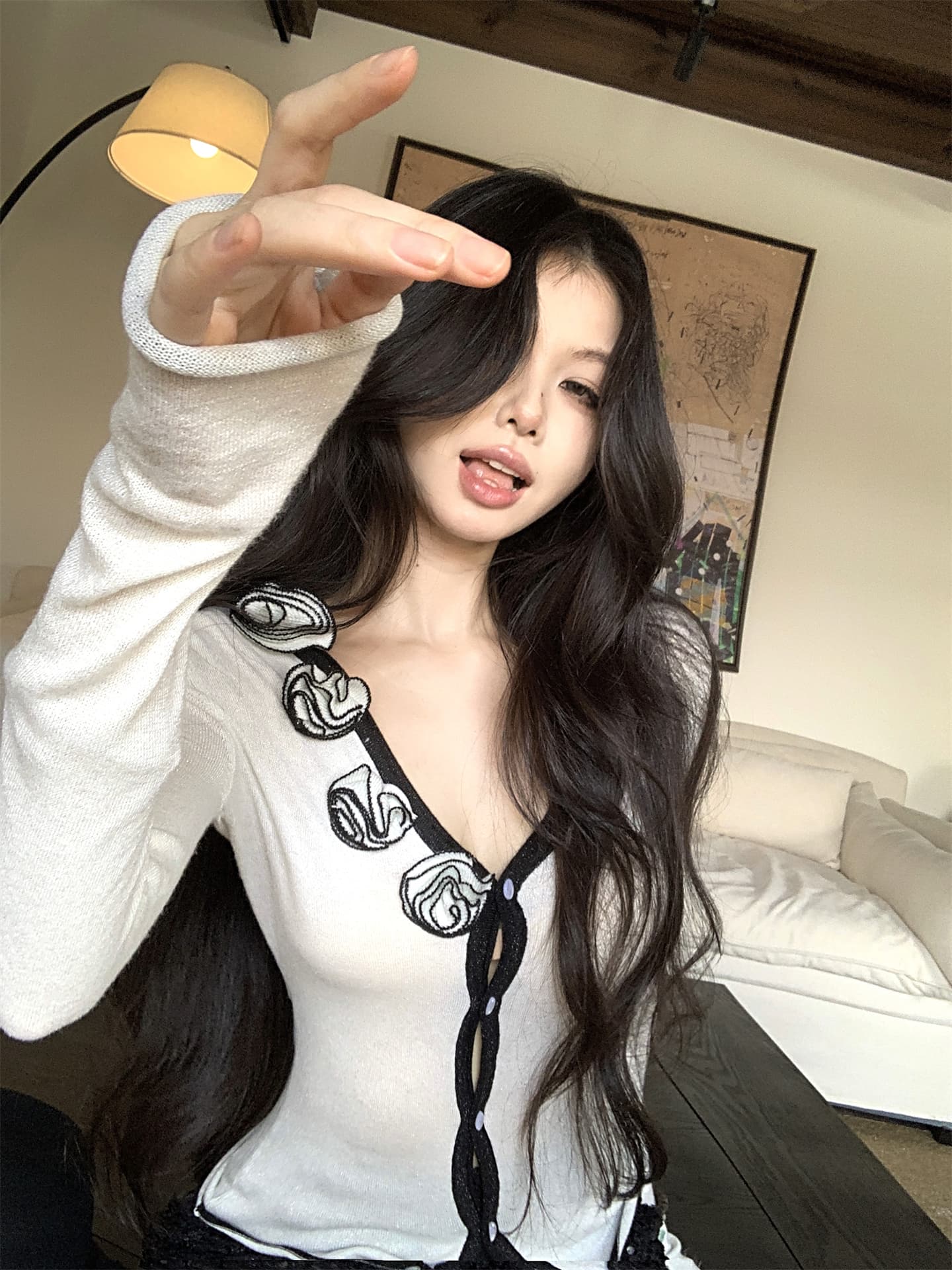 실사 이른 가을 3 차원 꽃 부드러운 찹쌀 니트 스웨터 몸매 가꾸기 슬림해 보이는 맨위 여성 스팽글 미니 스커트 투피스 세트 상세 이미지 20