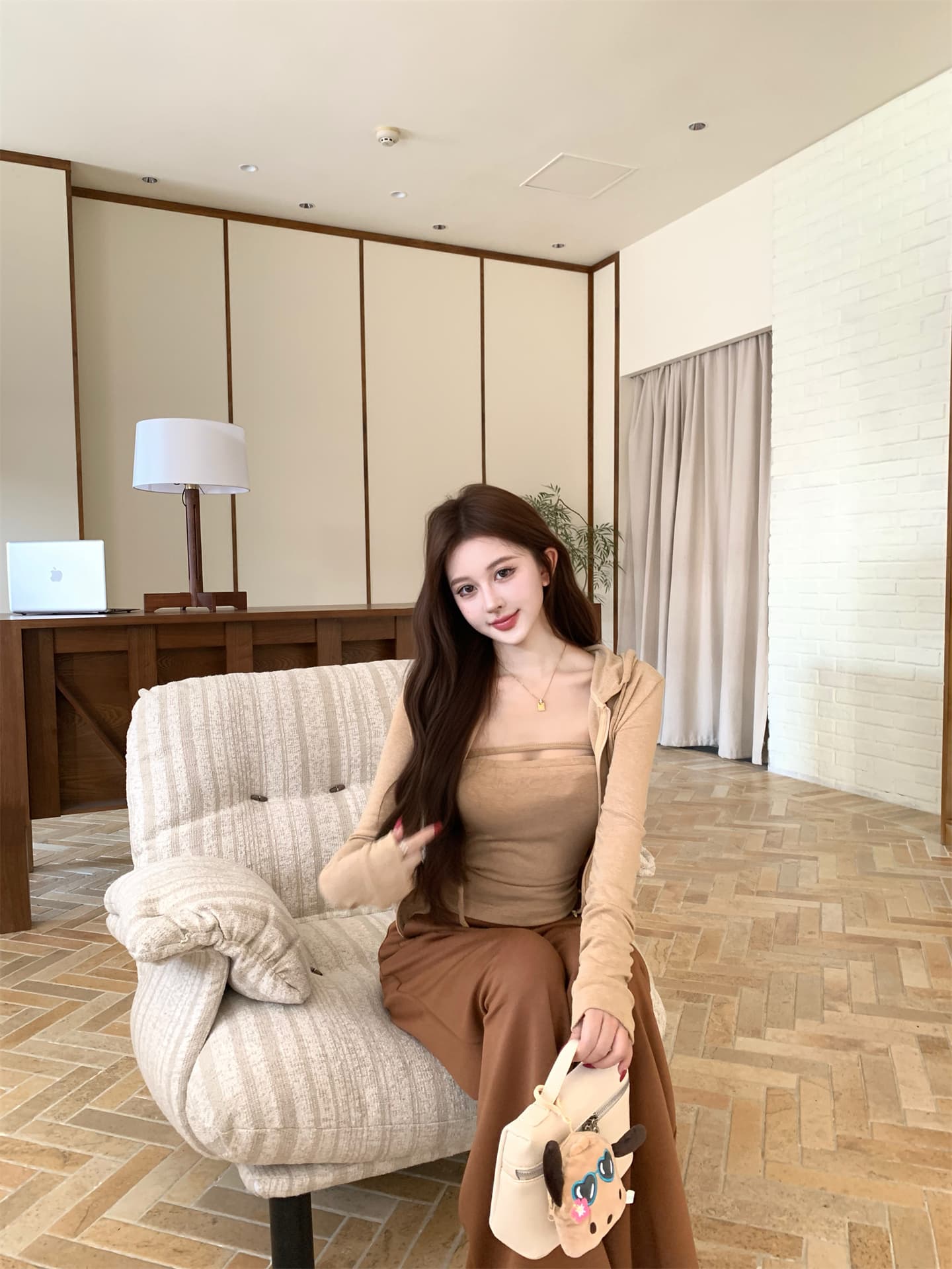 실사 이른 가을 닦아내 라. 가슴 안쪽 가져 가라. 조끼 지퍼 후드 재킷 공기 바지 캐주얼 바지 세 조각 여성 세트 상세 이미지 2