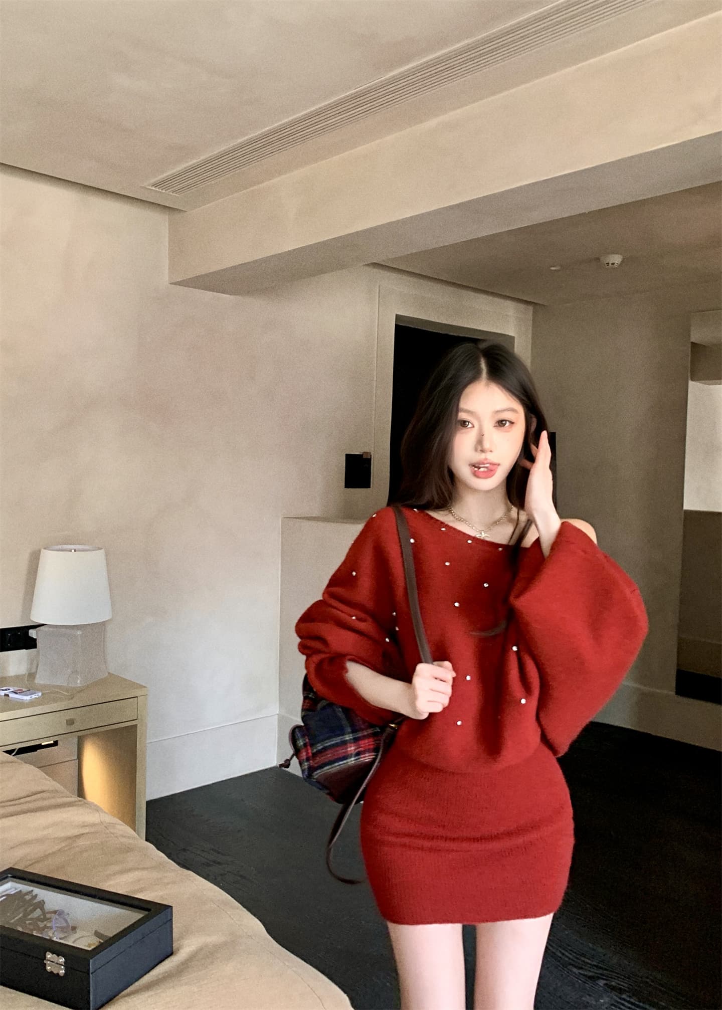 실사 가을 겨울 새로운 불규칙 네클라인 벨트 훈련 훈련 느슨함 센스 배트윙 소매 풀오버 니트 여성 드레스 상세 이미지 5