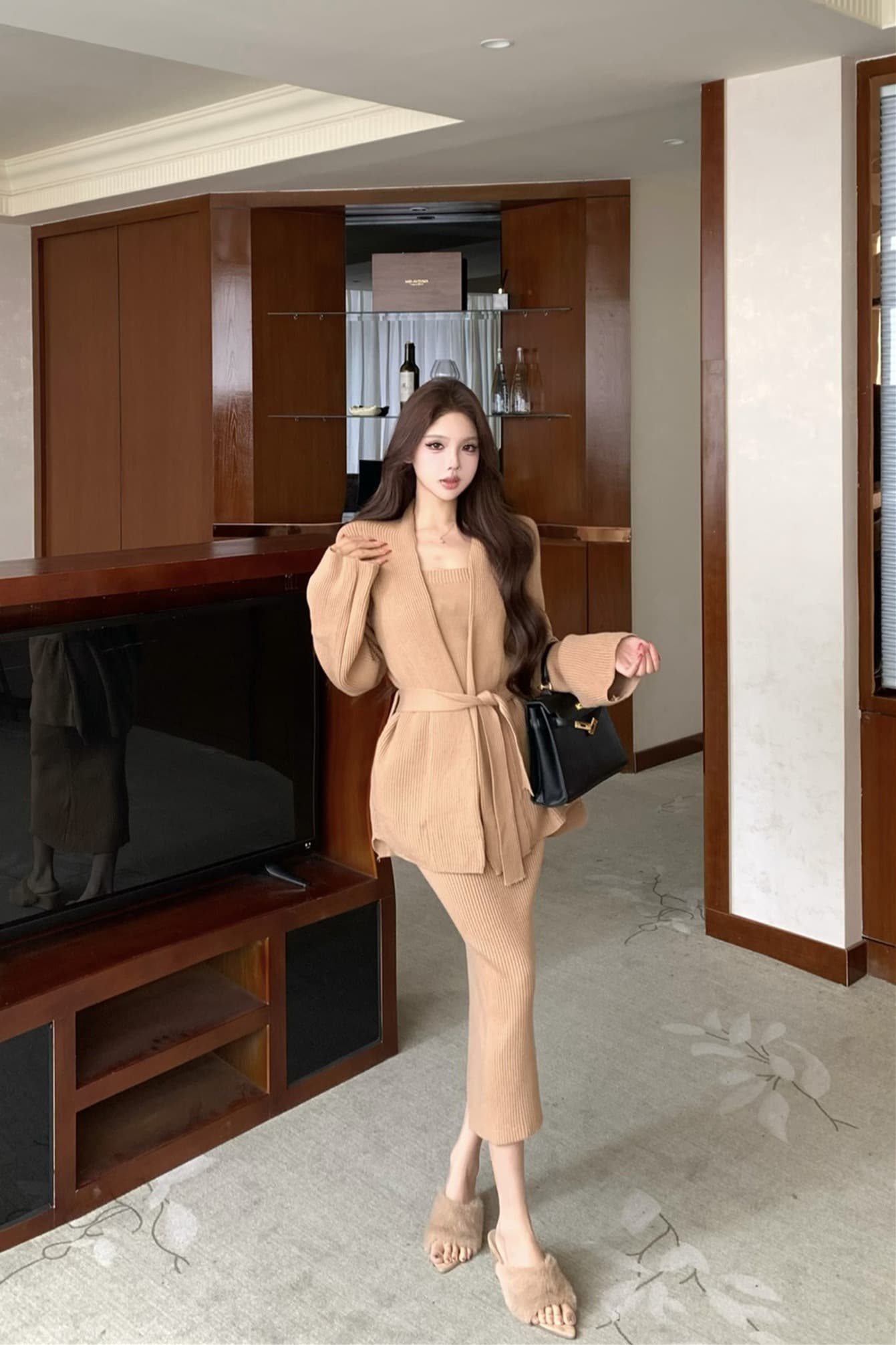 실사 가을 겨울 부드러운 품격 레이스업 스웨터 두꺼운 재킷 몸매 가꾸기 튜브탑 니트 롱 스커트 세 조각 여성 세트 이미지 6