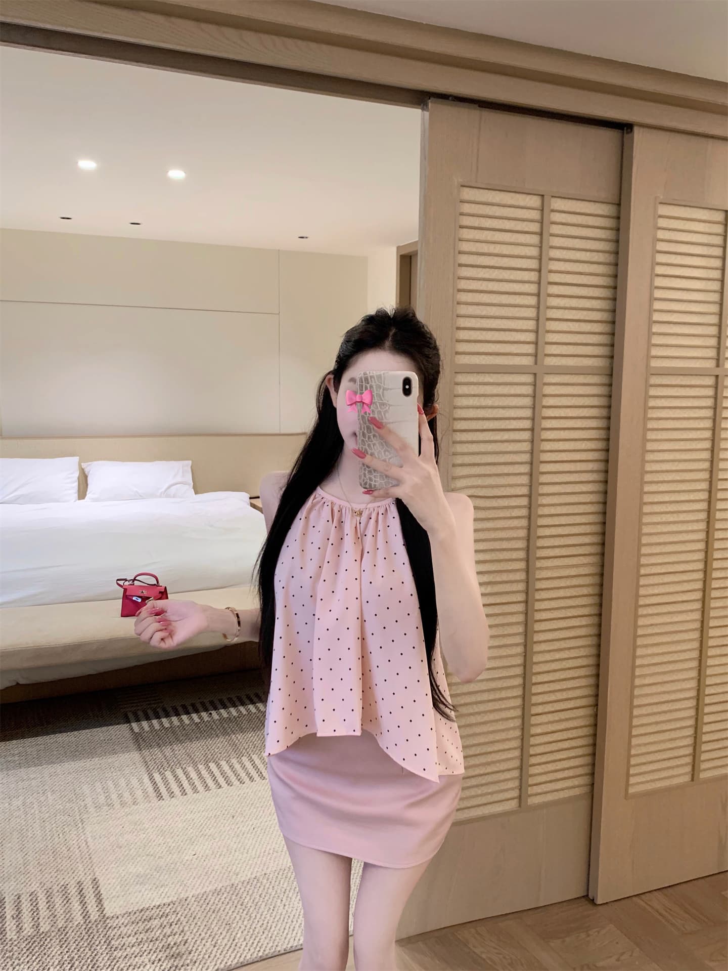 실사 새로운 한국 스타일 세련된 도트 무늬 행침 목 맨위 여성 몸매 가꾸기 슬림해 보이는 단색 타이트 스커트 반신 치마 세트 상세 이미지 1