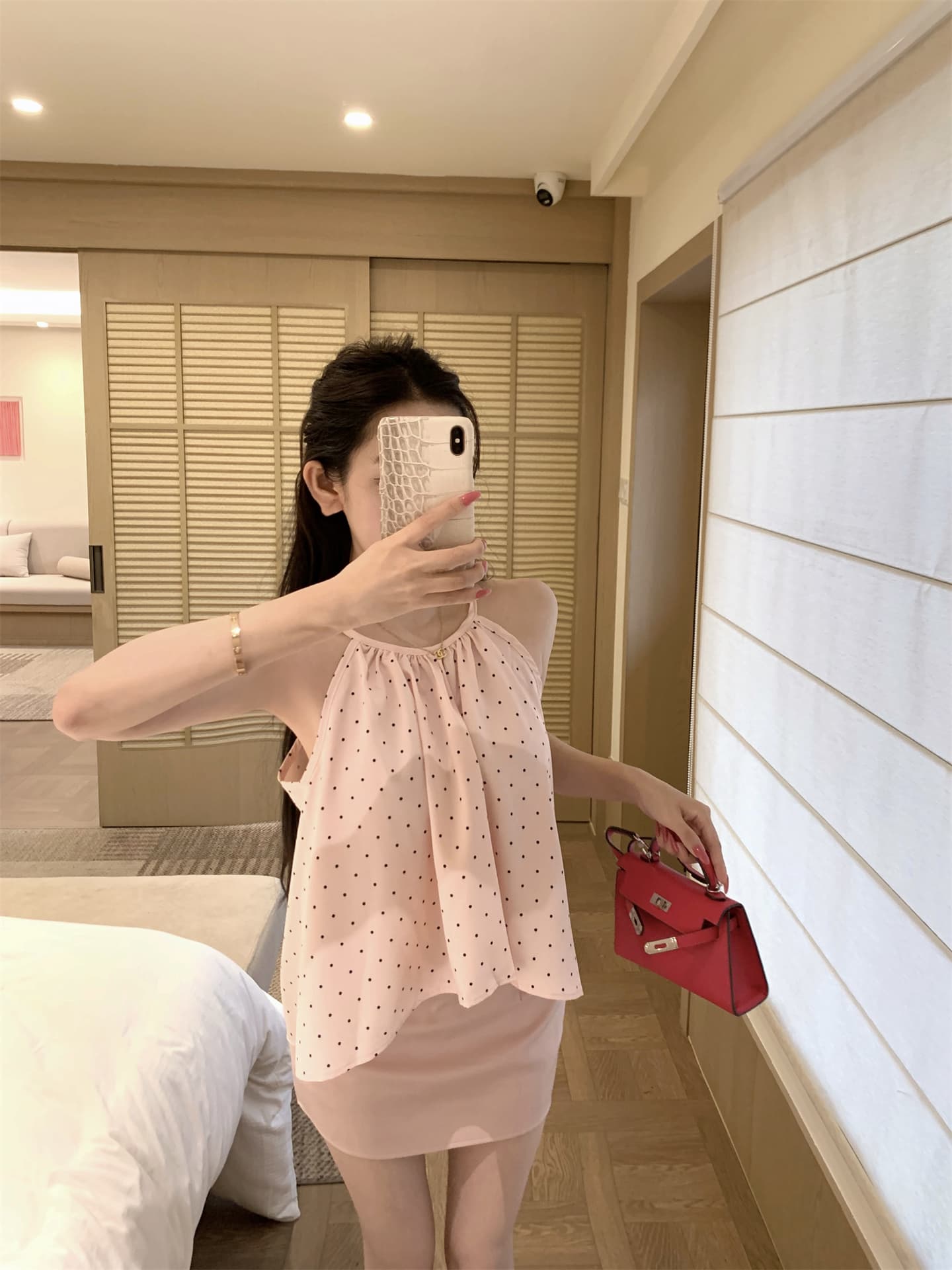 실사 새로운 한국 스타일 세련된 도트 무늬 행침 목 맨위 여성 몸매 가꾸기 슬림해 보이는 단색 타이트 스커트 반신 치마 세트 상세 이미지 5