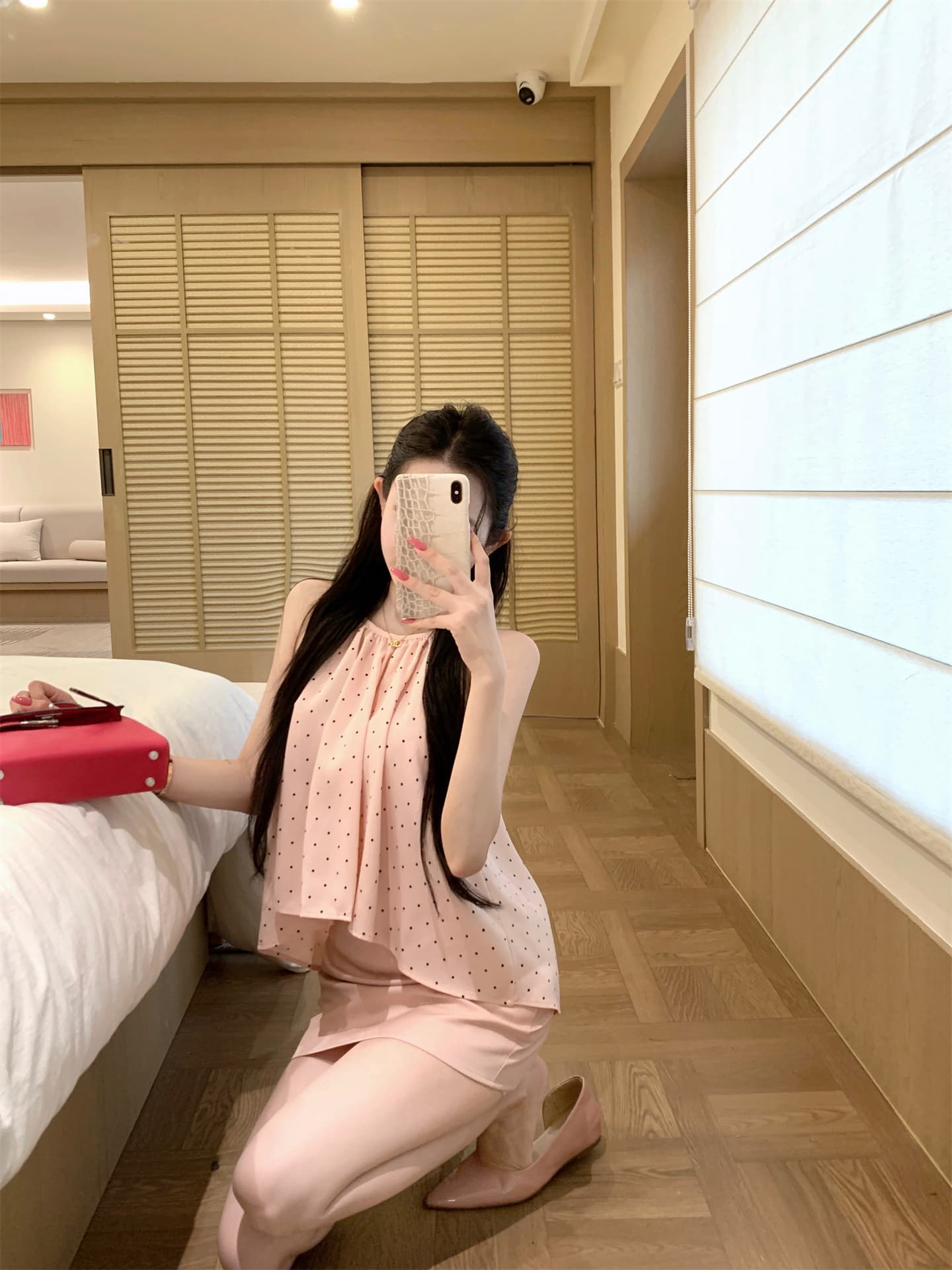 실사 새로운 한국 스타일 세련된 도트 무늬 행침 목 맨위 여성 몸매 가꾸기 슬림해 보이는 단색 타이트 스커트 반신 치마 세트 상세 이미지 8
