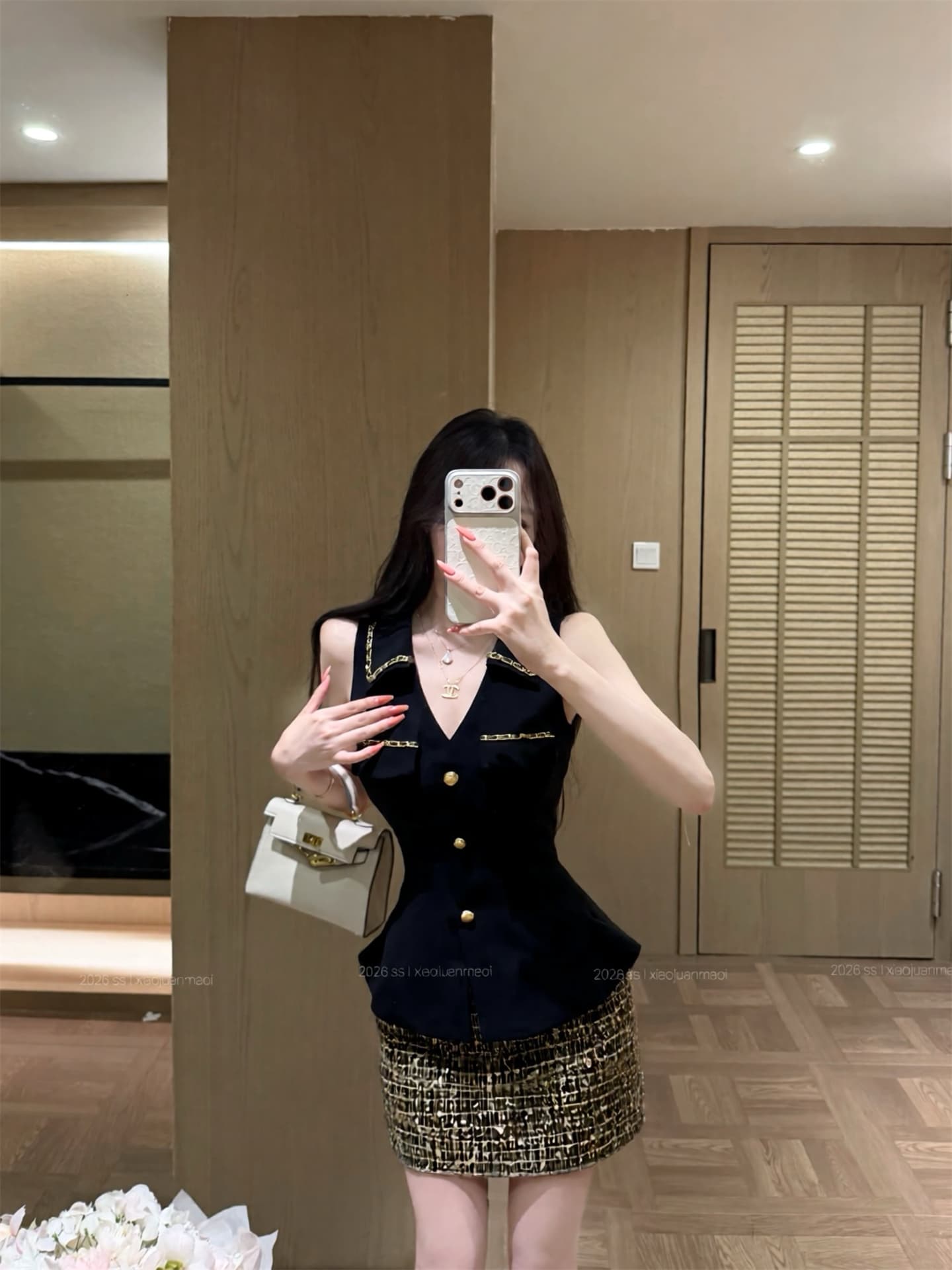 실사 새로운 허리 수축 슬림해 보이는 작은 샤넬 스타일 민소매 행침 목 맨위 여성 스팽글 반신 미니 스커트 투피스 세트 이미지 2