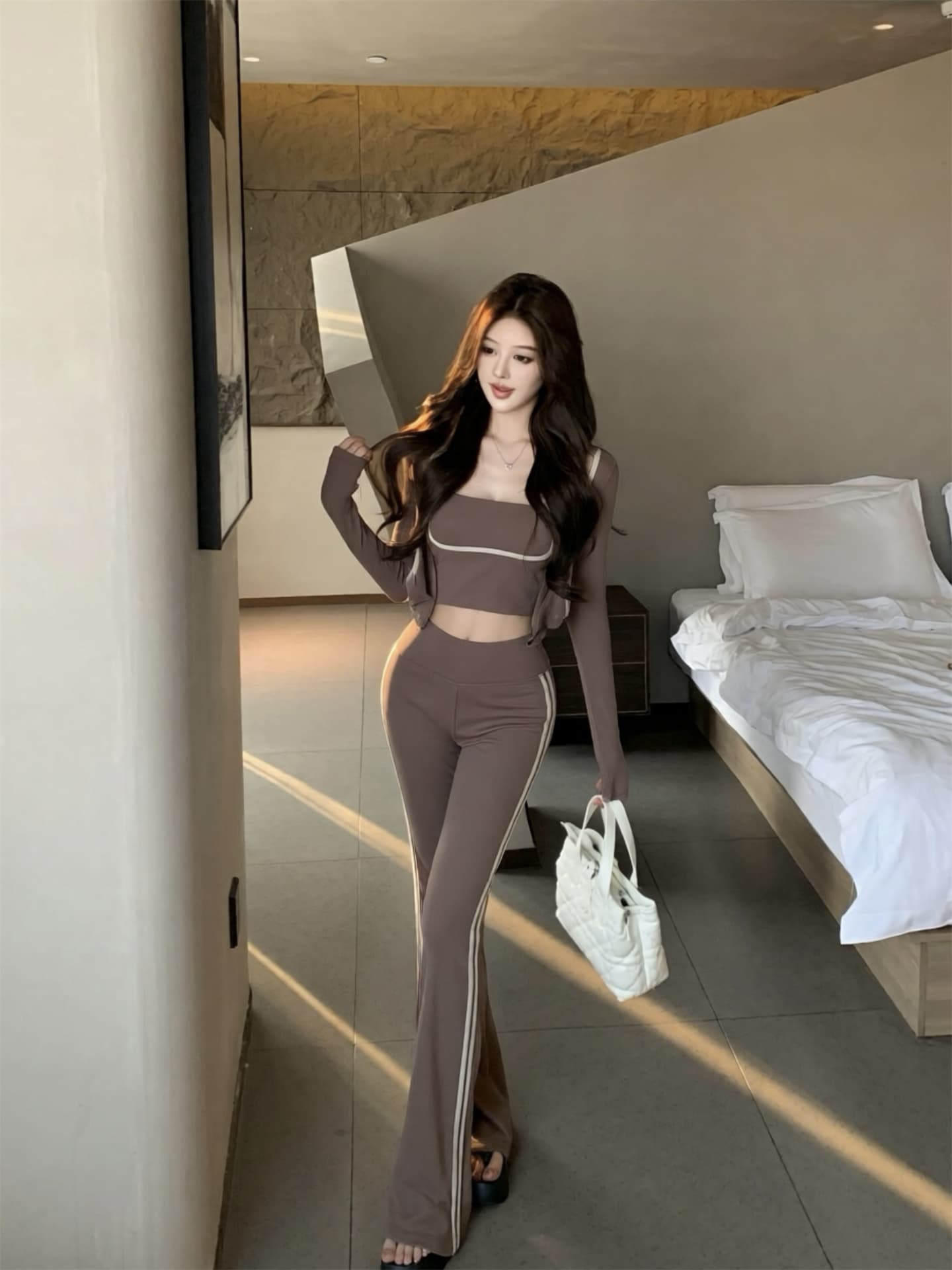 실사 이른 가을 핫걸 캐주얼 운동 세 조각 여성 세트 새로운 배색 오픈 가디건 슬립 캐주얼 바지 세트 상세 이미지 10