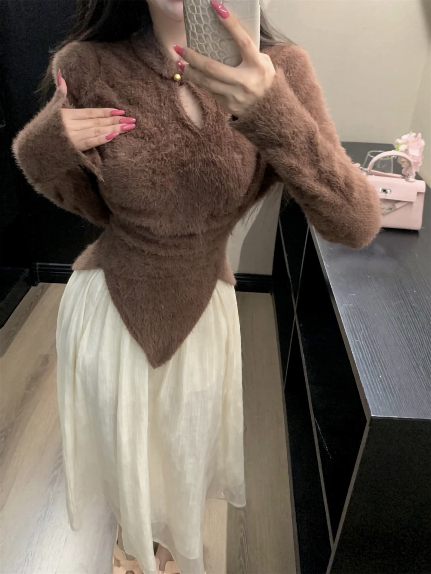 실사 가을 겨울 새로운 중식 스탠드 칼라 니트 스웨터 여자 새로운 디자인 센스 몸매 가꾸기 슬림해 보이는 품격 맨위 상세 이미지 3