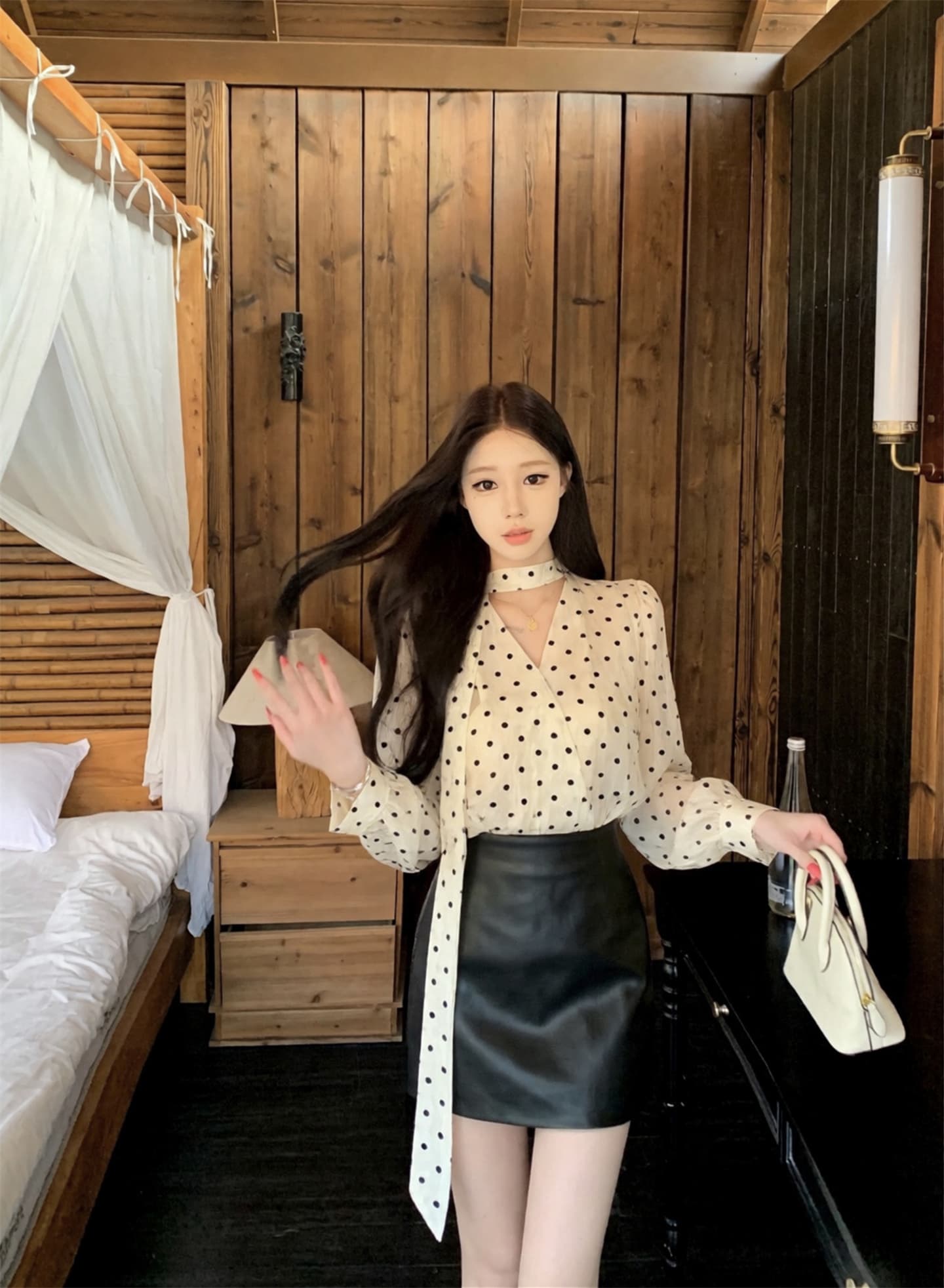 실사 이른 가을 새로운 품격 출퇴근 고급 센스 리본 도트 무늬 셔츠 반신 가죽 스커트 두 조각 여성 세트 상세 이미지 14