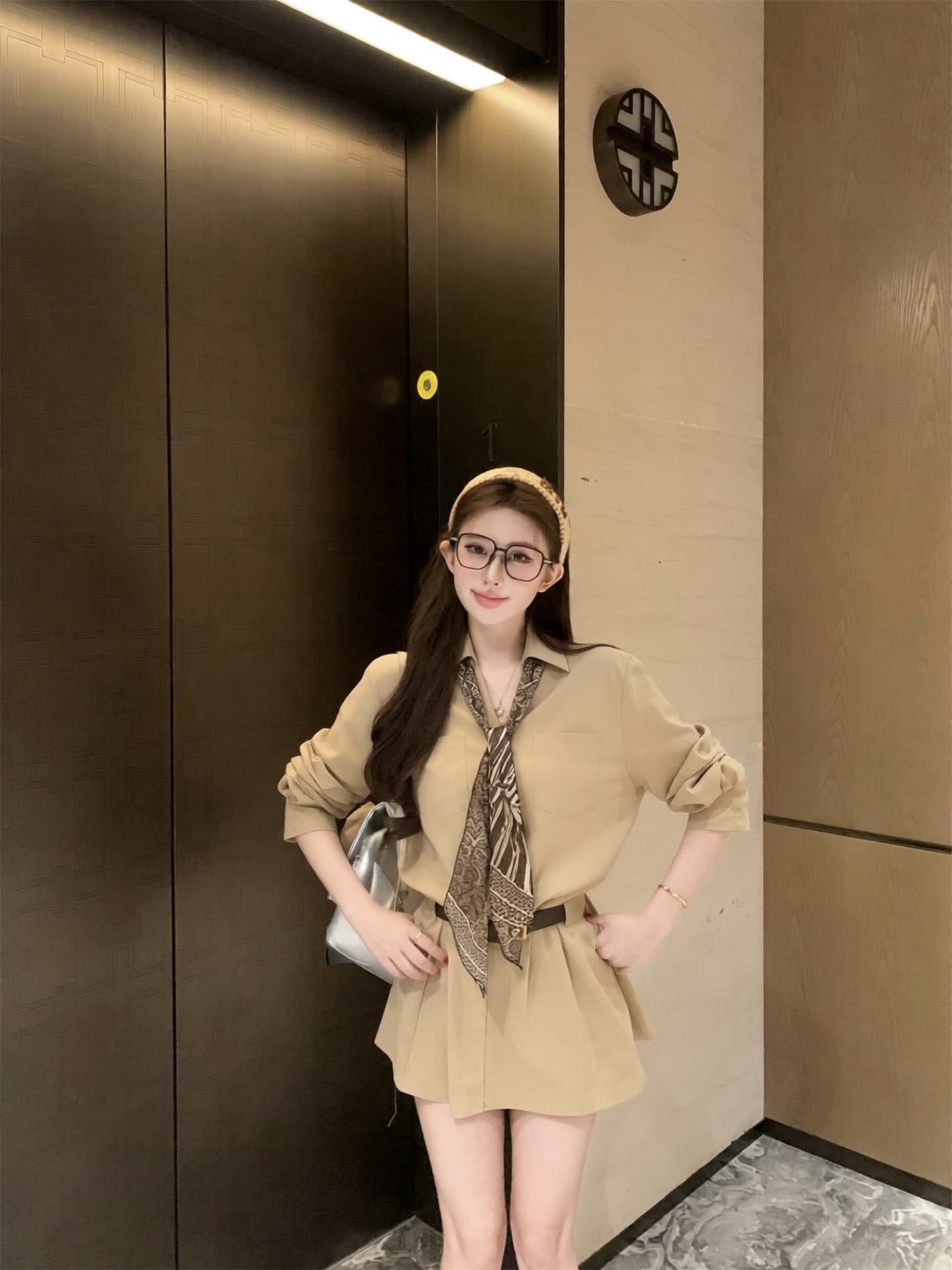 실사 이른 가을 폴로 칼라 허리 수축 셔츠 여성 드레스 새로운 한 부서 품격 미니 스커트 경기 스카프 벨트 상세 이미지 9