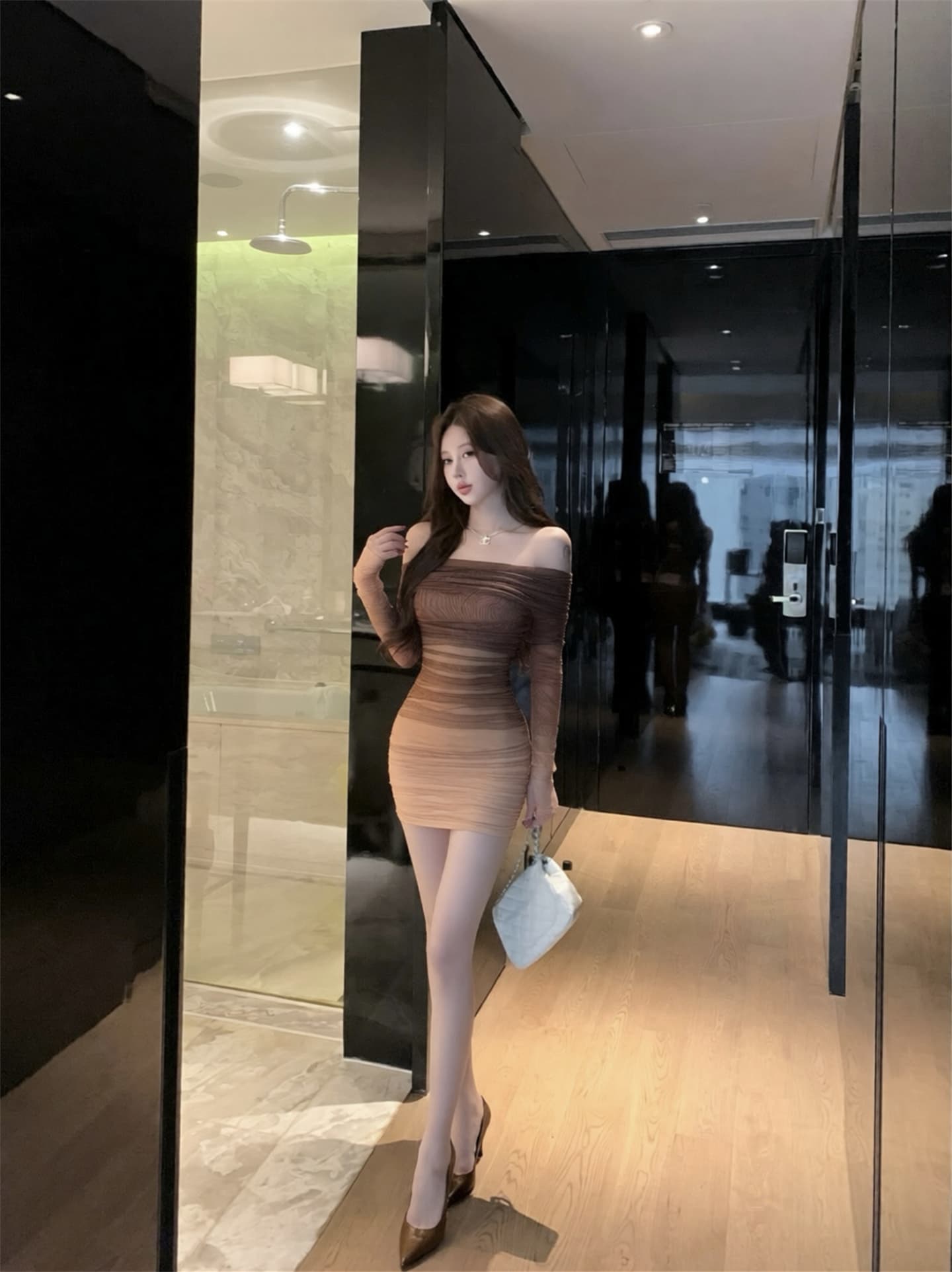 실사 이른 가을 새로운 맞춤 그라데이션 망사 주름 여성 드레스 몸매 가꾸기 오프숄더 타이트 스커트 미니 스커트 상세 이미지 10