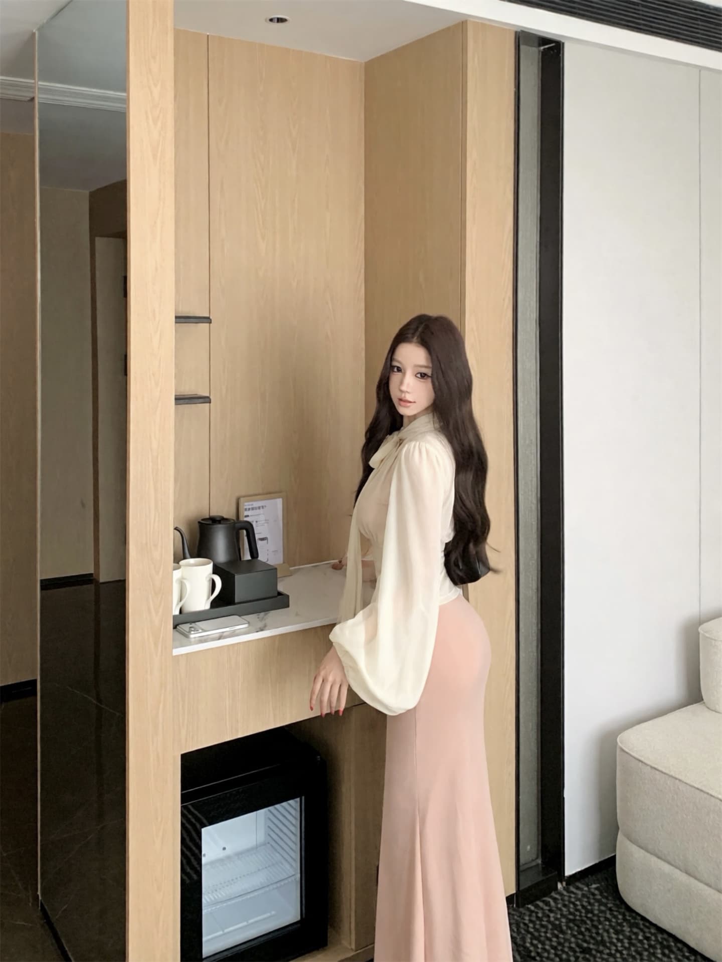 실사 이른 가을 새로운 프랑스식 부드러운 바람 리본 칼라 셔츠 가져 가라. 품격 튜브탑 롱 스커트 두 조각 여성 세트 상세 이미지 3