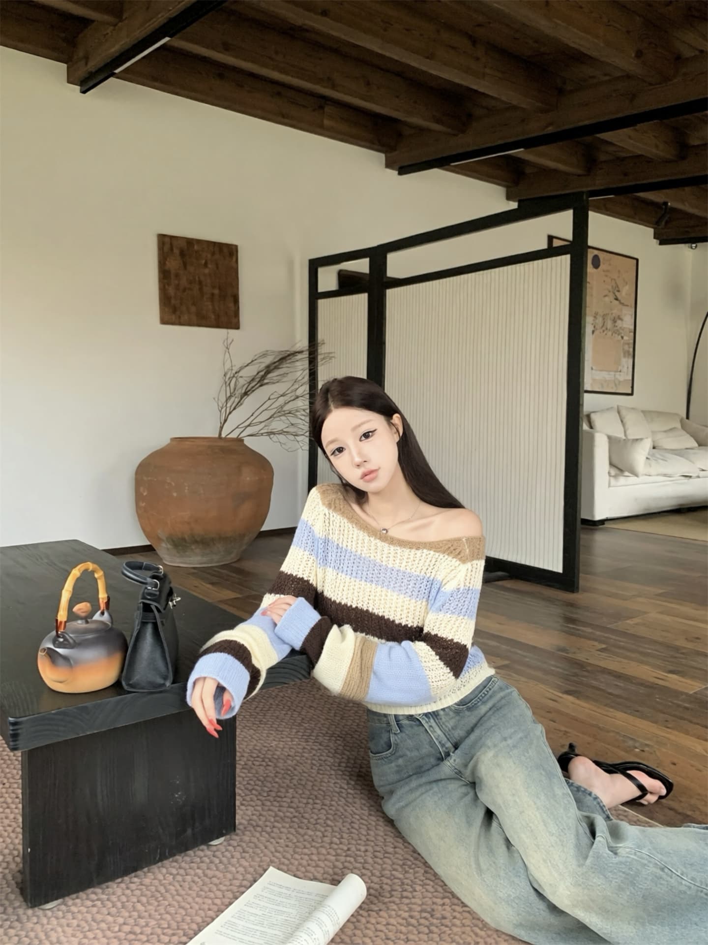 실사 이른 가을 레트로 도파민 패치워크 색상 스트라이프 부드러운 찹쌀 홀로우 아웃 니트 스웨터 느긋한 캐주얼 하이웨이스트 스웨터 상세 이미지 5