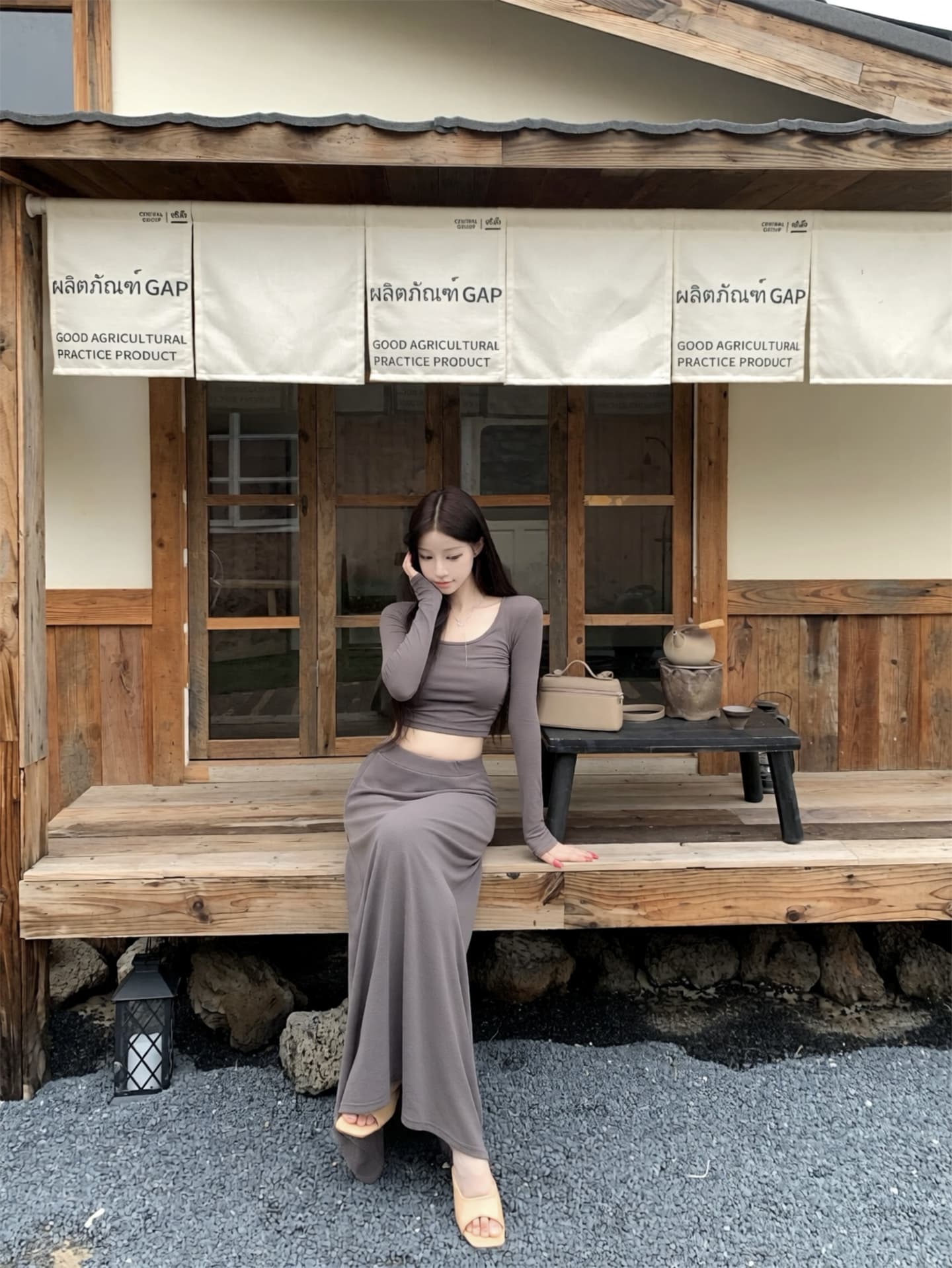 실사 이른 가을 새로운 u 칼라 몸매 가꾸기 이슬 허리 티셔츠 맨위 한 마디 도루 센스 반신 스커트 가스 질감 투피스 슈트 상세 이미지 11