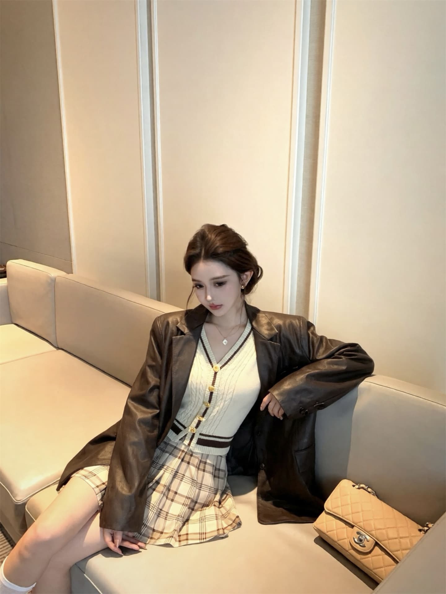 실사 가을 겨울 레트로 가죽 표면 루즈핏 블레이저 자수 꽈배기 모직물 맨위 플리츠 체크무늬 반신 스커트 상세 이미지 10