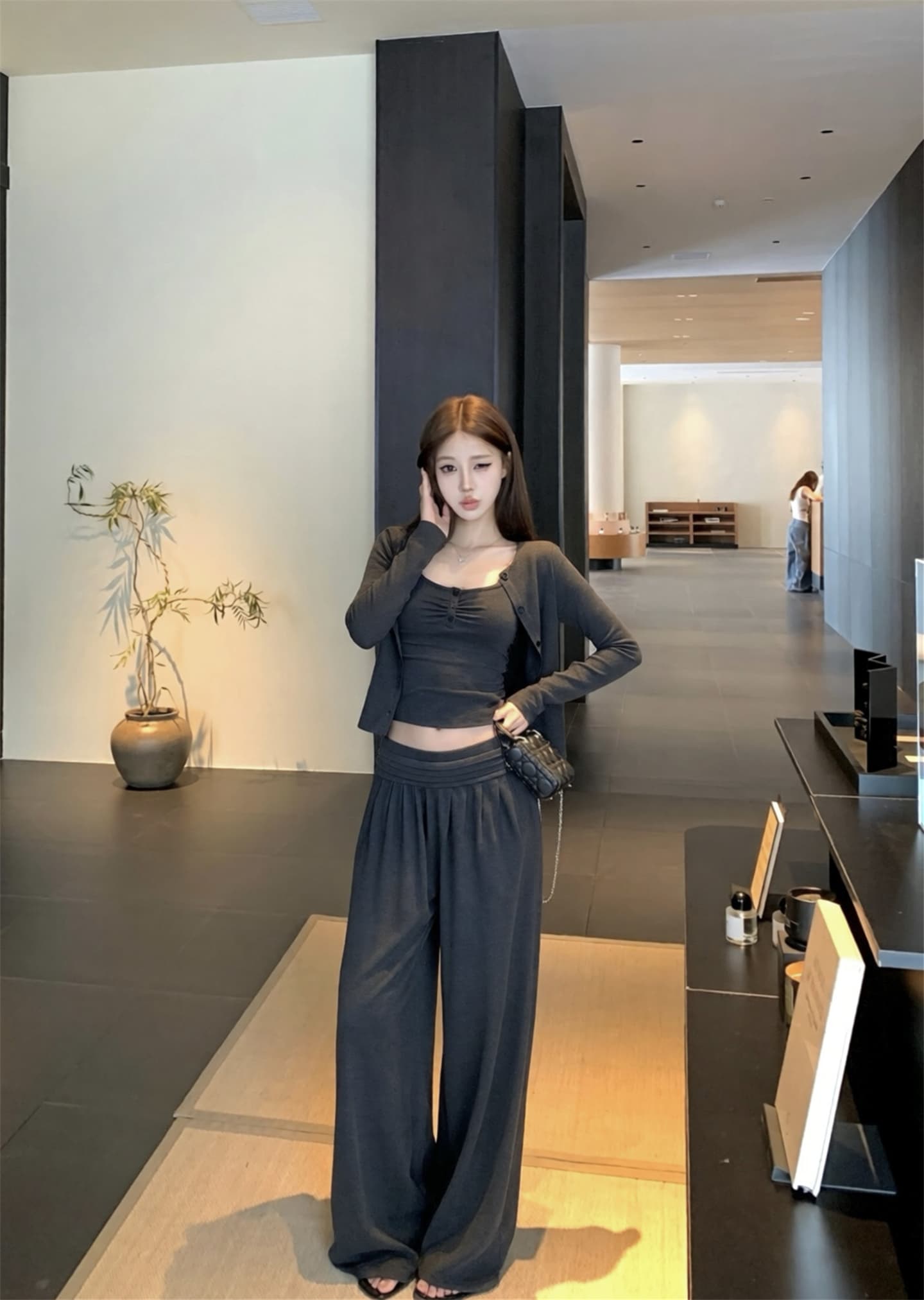 실사 가을 한 부서 핫걸 3종 세트 주름 슬립 쇼트 스타일 오픈 가디건 도루 센스 와이드 레그 팬츠 세트 여성 이미지 2
