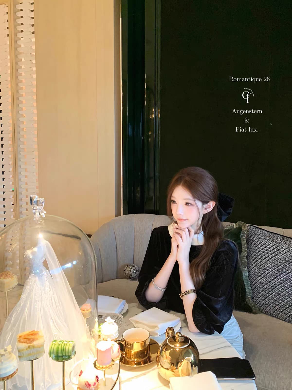늦게 우산 우산 26 fw 동백 나무 수집 벨벳 패치워크 새틴 피터 팬 칼라 양성 및 음성 둘 착용 맨위 반 스커트 이미지 2