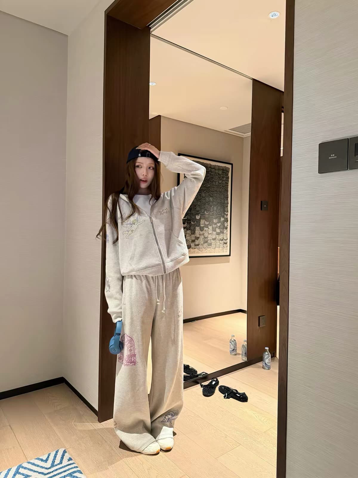 oioi esse 신제품 6.8 접기 제한된 시간 4 시간 09 09 20 00 후아 남편 그리드 프린트 세트 이미지 4