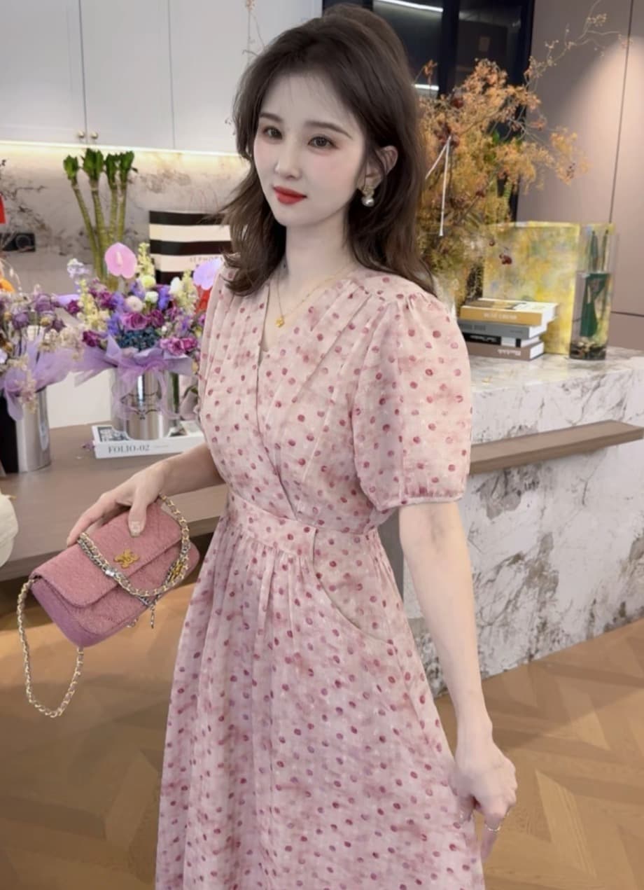 분말 안개 도트 무늬 여름 새로운 품격 분위기 센스 도트 무늬 장난기 넘치는 연령 감소 반팔 드레스 상세 이미지 2