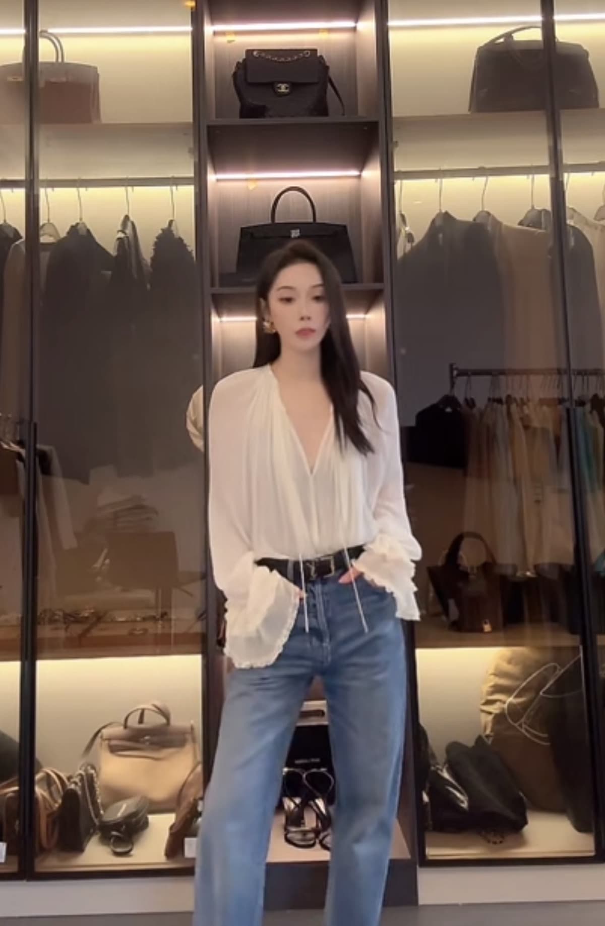 선물 물품 yuwei 맞춤 높음 지혜 센스 프랑스식 레트로 빛 럭셔리 레이스 작은 대중 디자인 센스 셔츠 이미지 4
