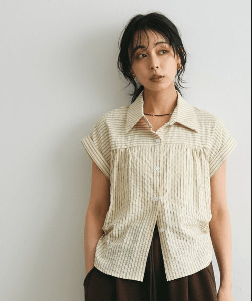 일본식 질감 센스 세로 줄무늬 여성 셔츠 루즈핏 슬림해 보이는 주름 폴로 칼라 반팔 여름 얇은 스타일 셔츠