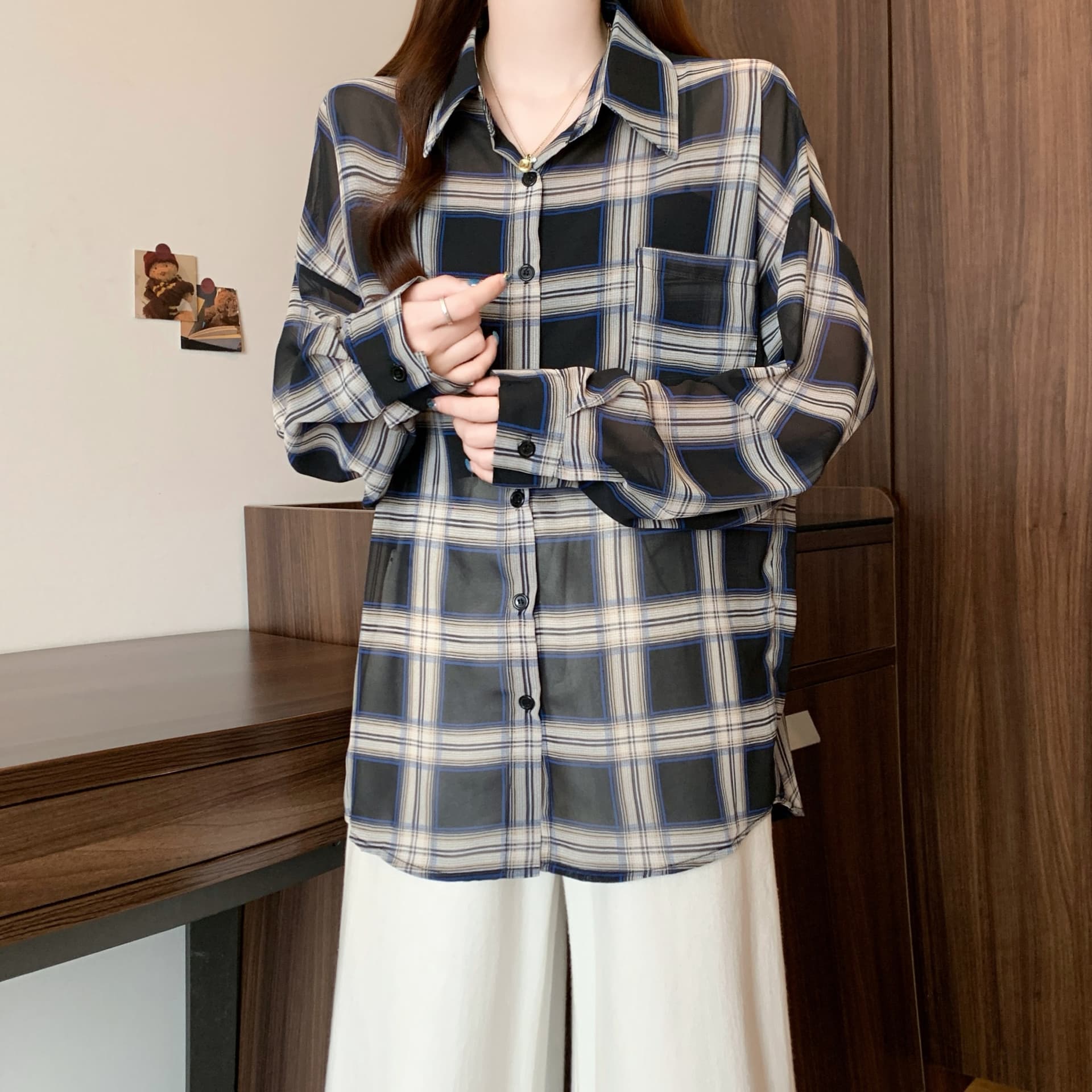 실사 빅 사이즈 여름 가을 새로운 자외선 차단 블라우스 얇은 스타일 고급 센스 셔츠 외부 잡아라. 의류 격자 무늬 셔츠 여성 코트 이미지 3