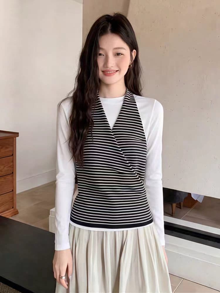 한 부서 부드러운 느긋한 바람 페이크 레이어드 행침 목 니트 스웨터 여성 의류 이른 봄 몸매 가꾸기 슬림해 보이는 디자인 센스 긴팔 맨위 상세 이미지 4