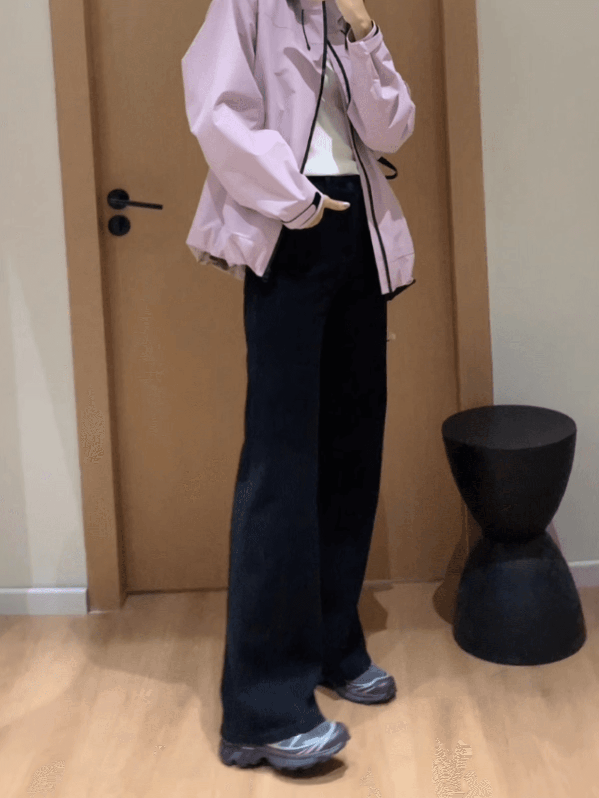 검정색 스트레이트 부츠컷 청바지 여성 2026 새로운 봄 가을 하이웨이스트 슬림해 보이는 지방 mm 루즈핏 좁은 에디션 와이드 레그 팬츠 어린이 상세 이미지 4