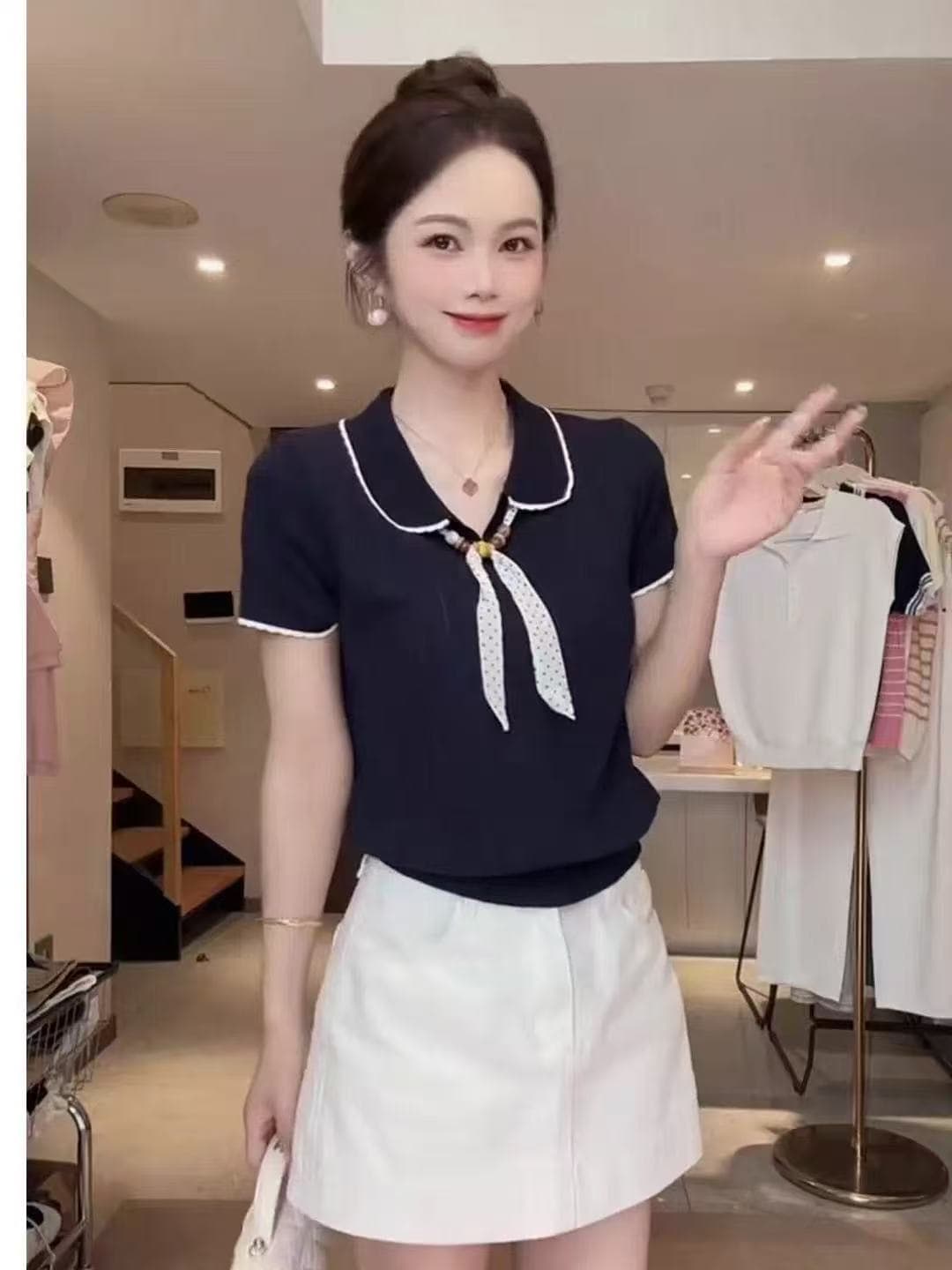 부드러운 바람 파란색 폴로 칼라 경기 스카프 반팔 니트 스웨터 여름 얇은 스타일 고유 한 아름다운 슬림해 보이는 POLO 셔츠 맨위 상세 이미지 3