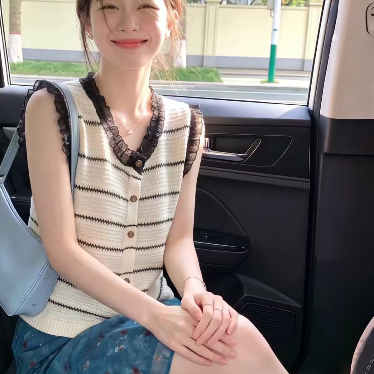 한 부서 품격 배색 스트라이프 레이스 레이스 얼음 실크 니트 스웨터 여성 여름 루즈핏 슬림해 보이는 민소매 어깨 맨위 이미지 5