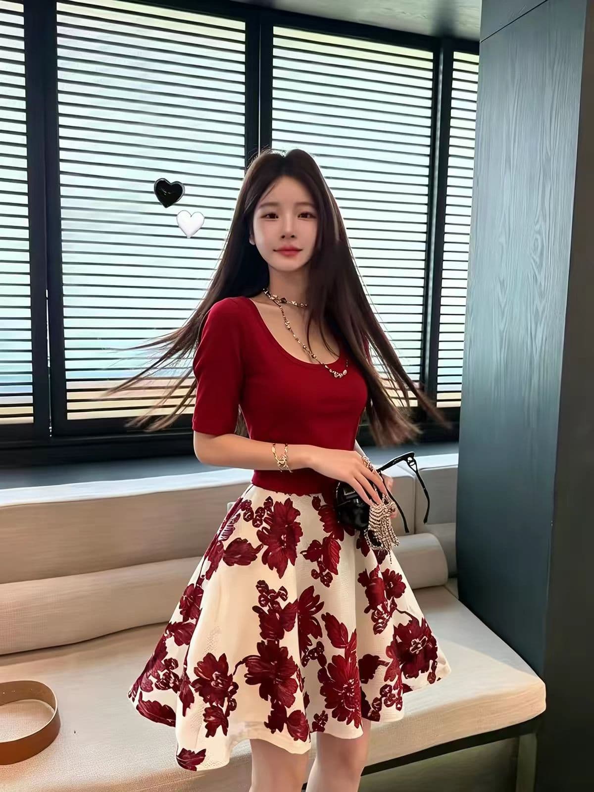 빛 요리 한 품격 세트 5 점 소매 u 칼라 맨위 2026 슈퍼 폭발 티셔츠 여성 여름 스타일 디스플레이 몸 맨위 이미지 3