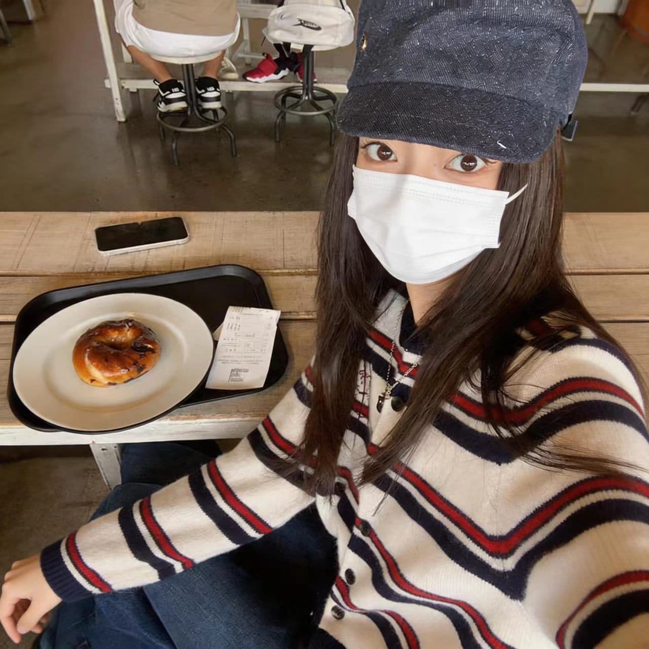 치아 세트 귀여운 수리 개 봄 가을 기본 셔츠 긴팔 스트라이프 니트 스웨터 라운드 넥 miu 부서 오픈 가디건 여성 대 왕 상세 이미지 3