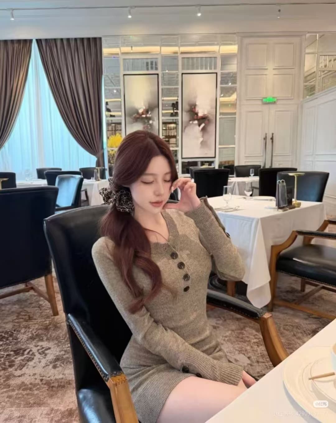 2026 핫걸 바람 싱글 줄 버튼 니트 드레스 새로운 겨울 패션 몸매 가꾸기 짧은 치마 상세 이미지 4