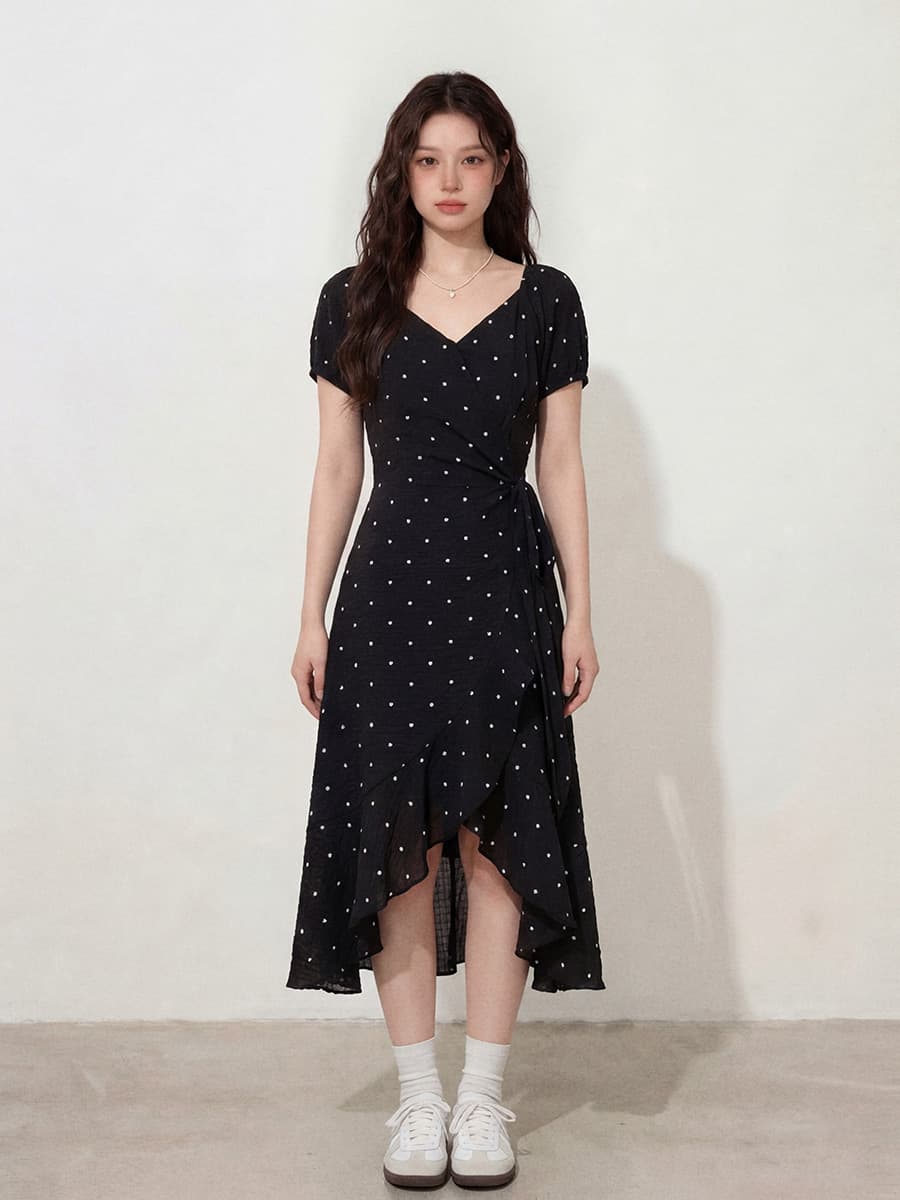 실사 빅 사이즈 여성 의류 검정색 빨간색 도트 무늬 꽃 치마 질감 센스 불규칙 치마 A라인 스커트 반팔 드레스