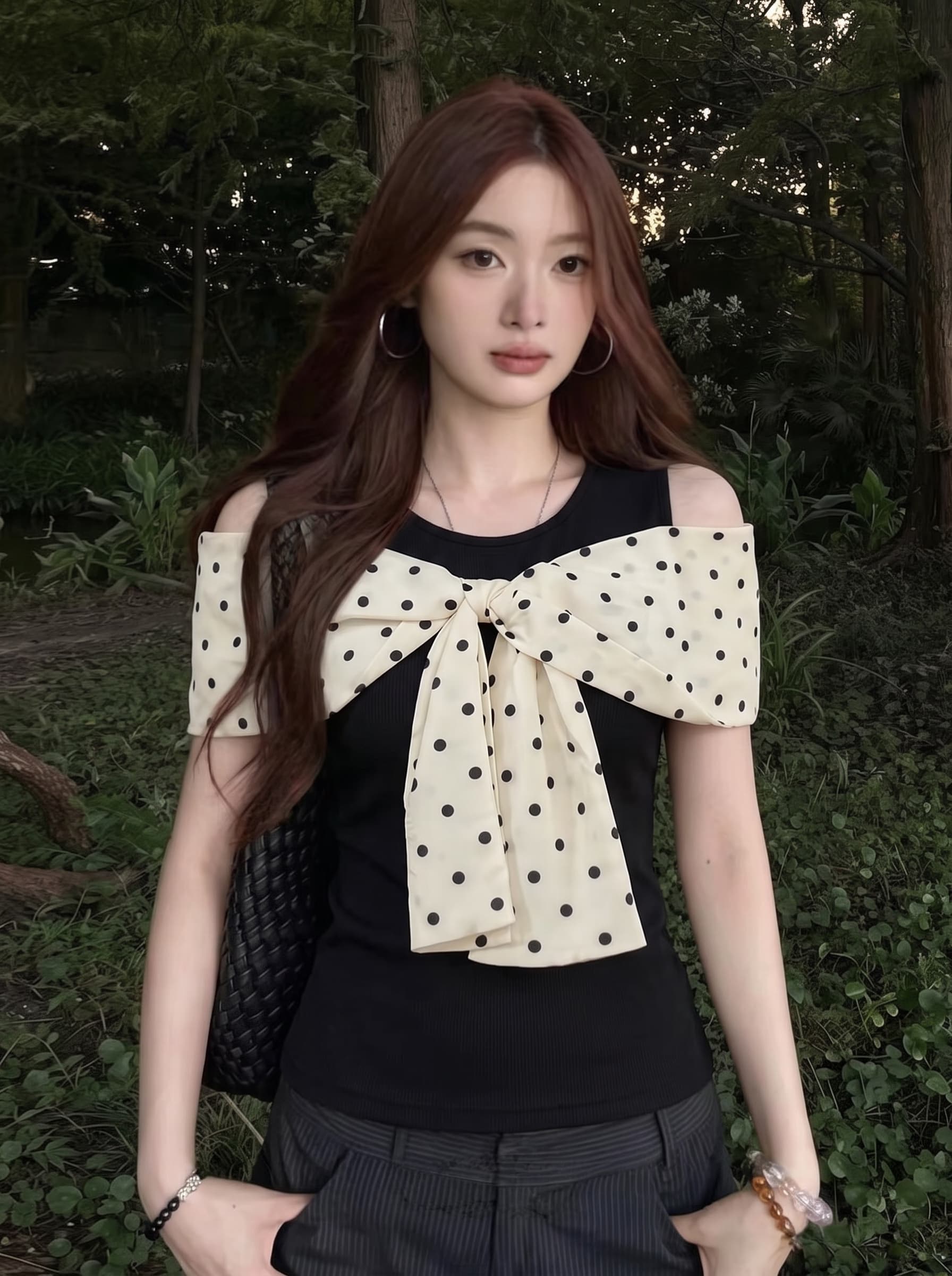 실사 빅 사이즈 여성 의류 지방 mm 나비 매듭 패치워크 검정색 반팔 티셔츠 여성 여름 고유 한 아름다운 오프숄더 맨위