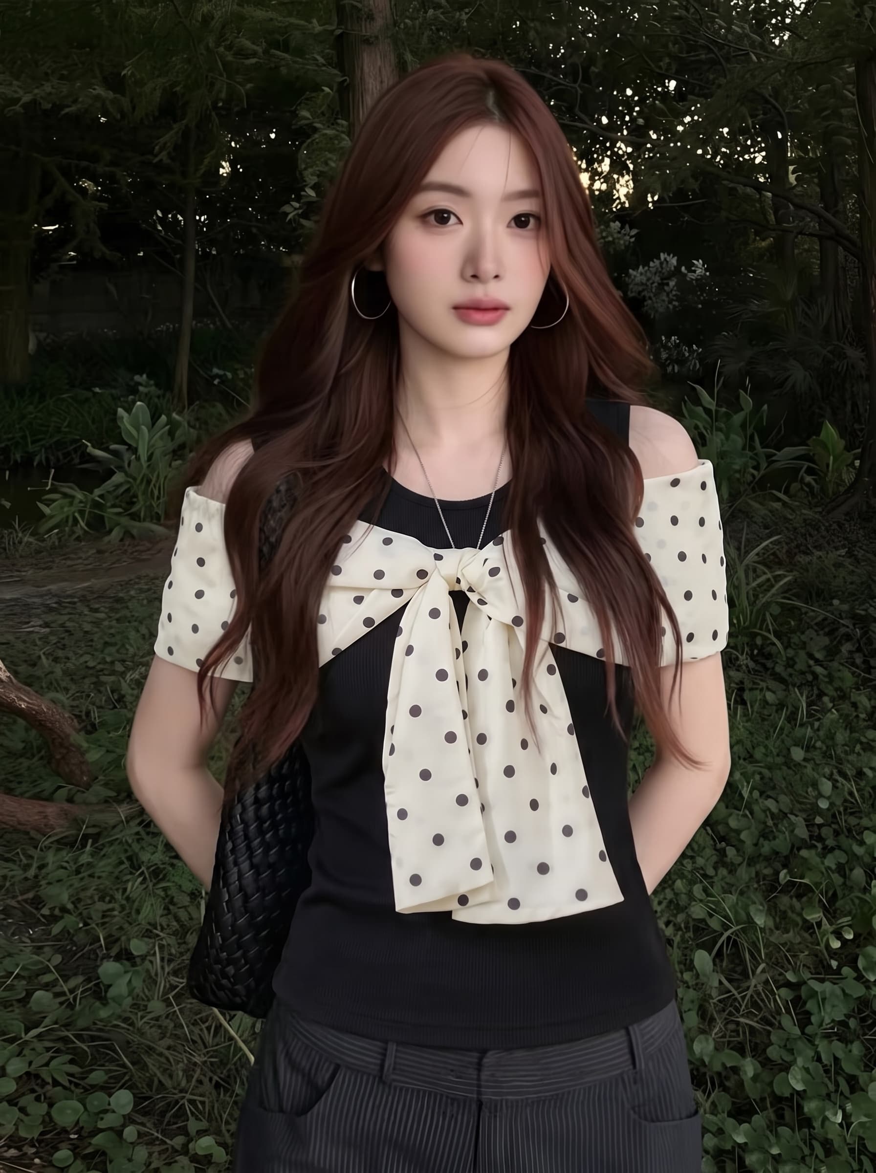 실사 빅 사이즈 여성 의류 지방 mm 나비 매듭 패치워크 검정색 반팔 티셔츠 여성 여름 고유 한 아름다운 오프숄더 맨위 상세 이미지 3