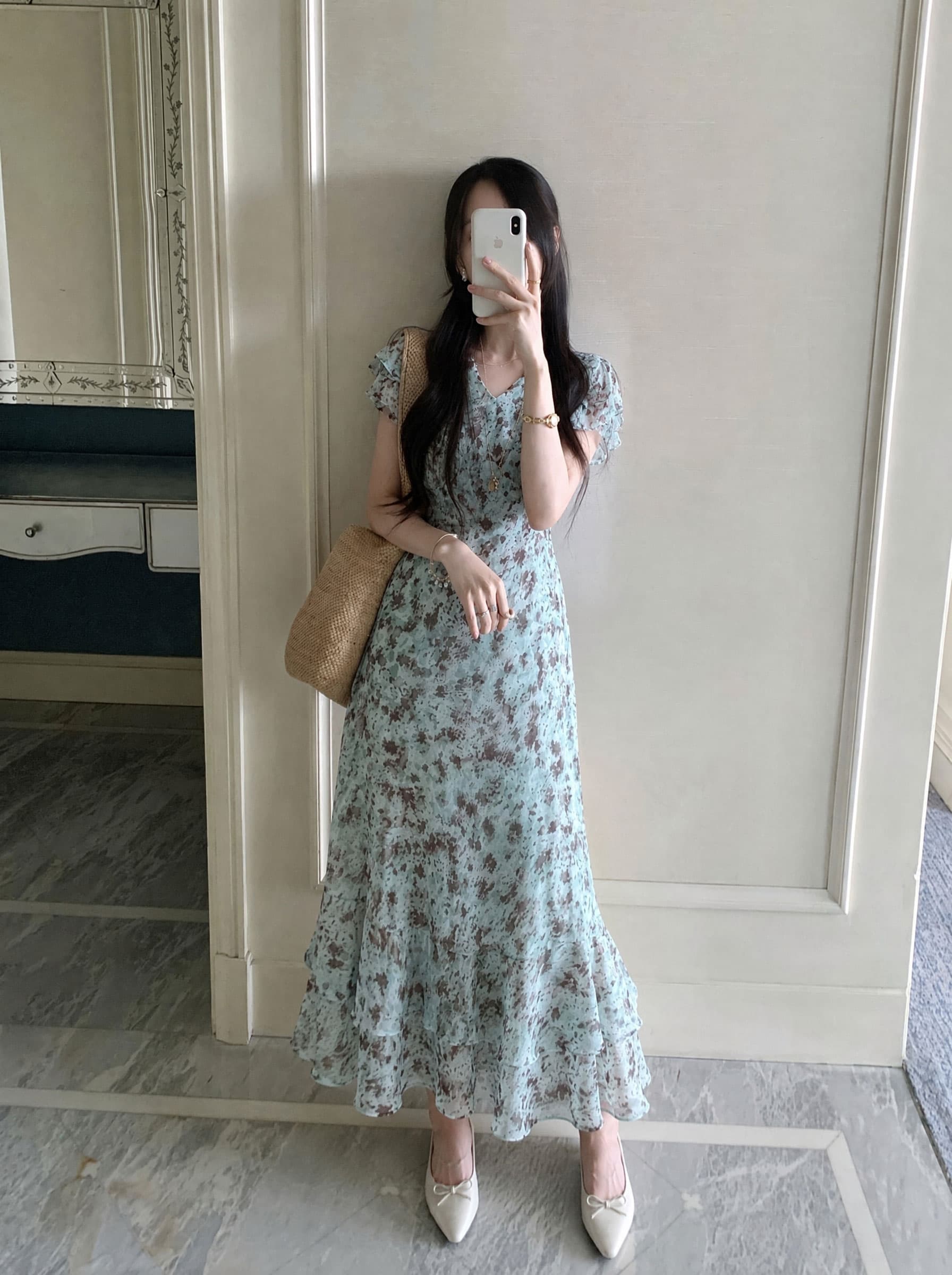 실사 빅 사이즈 여성 의류 프랑스식 V넥 레이스업 허리 수축 꽃무늬 드레스 여름 작은 날다 소매 파란색 품격 롱 스커트 상세 이미지 5