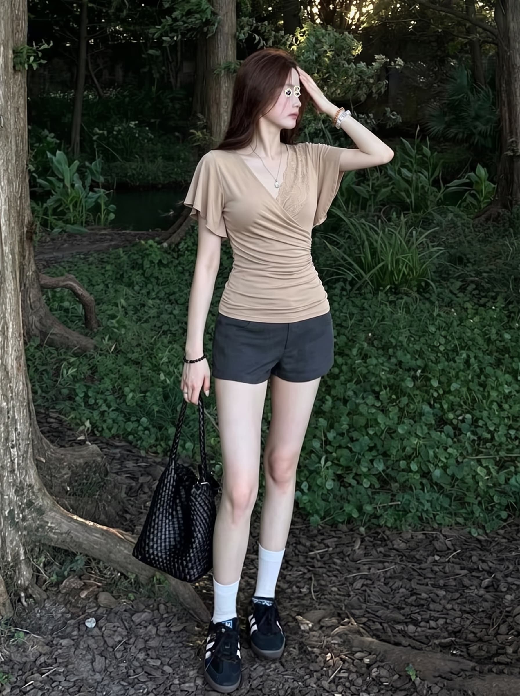 실사 빅 사이즈 지방 mm 레이스 레이스 십자가 V넥 반팔 티셔츠 여름 고유 한 아름다운 몸매 가꾸기 슬림해 보이는 맨위 상세 이미지 5