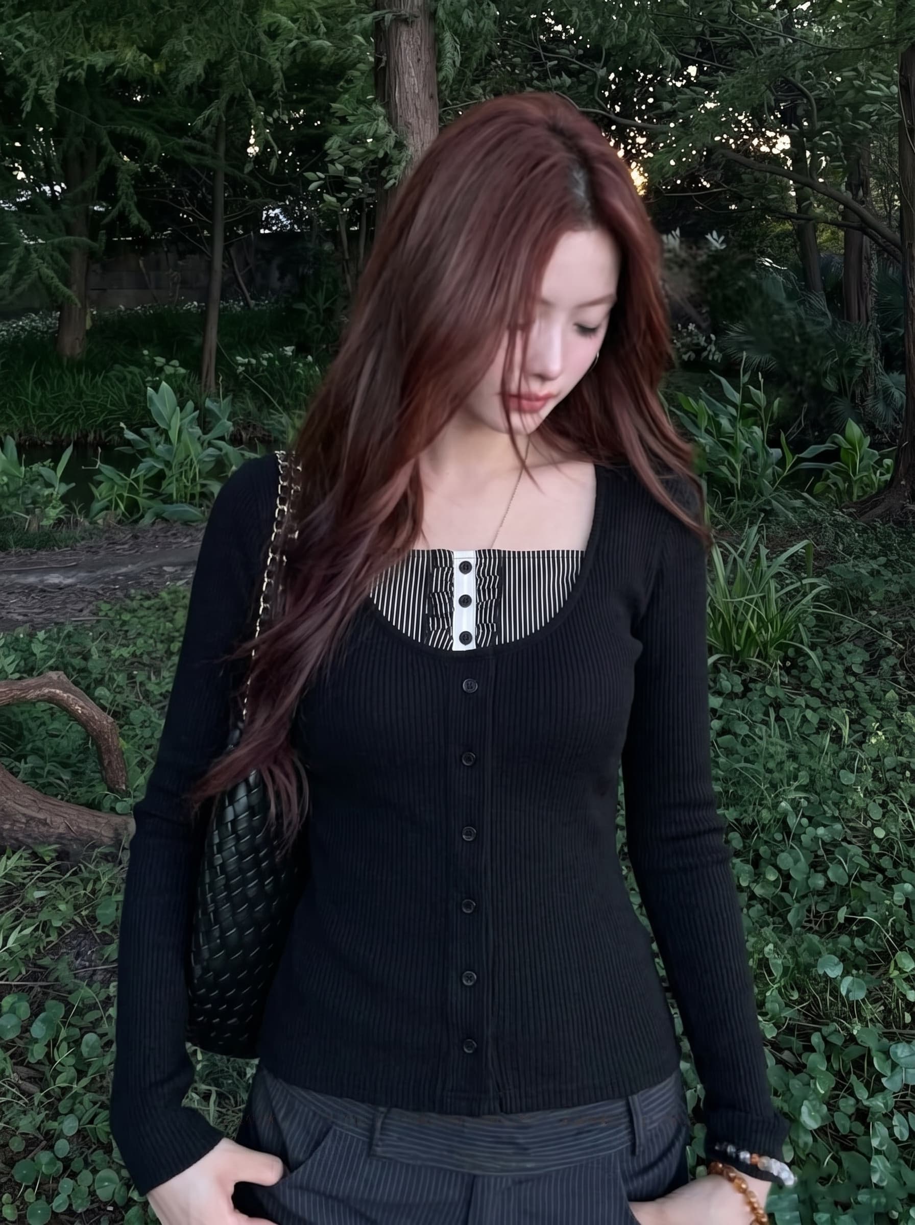 실사 빅 사이즈 가을 2026 새로운 긴팔 티셔츠 페이크 레이어드 니트 표지 고기 슬림해 보이는 검정색 맨위 여성 상세 이미지 4