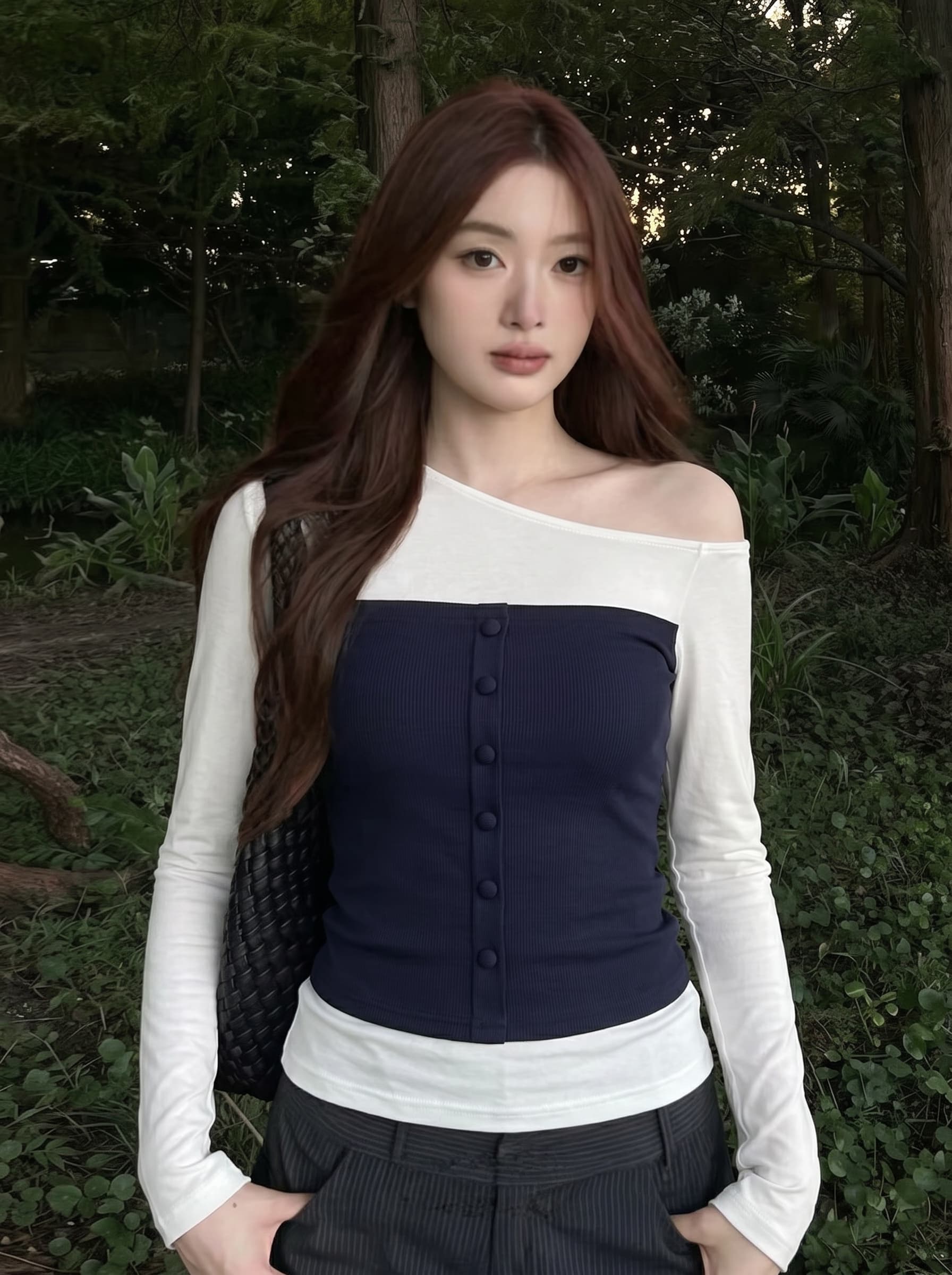실사 빅 사이즈 배색 패치워크 비스듬한 어깨 긴팔 티셔츠 가을 한 부서 오프숄더 몸매 가꾸기 슬림해 보이는 캐주얼 다용도 맨위