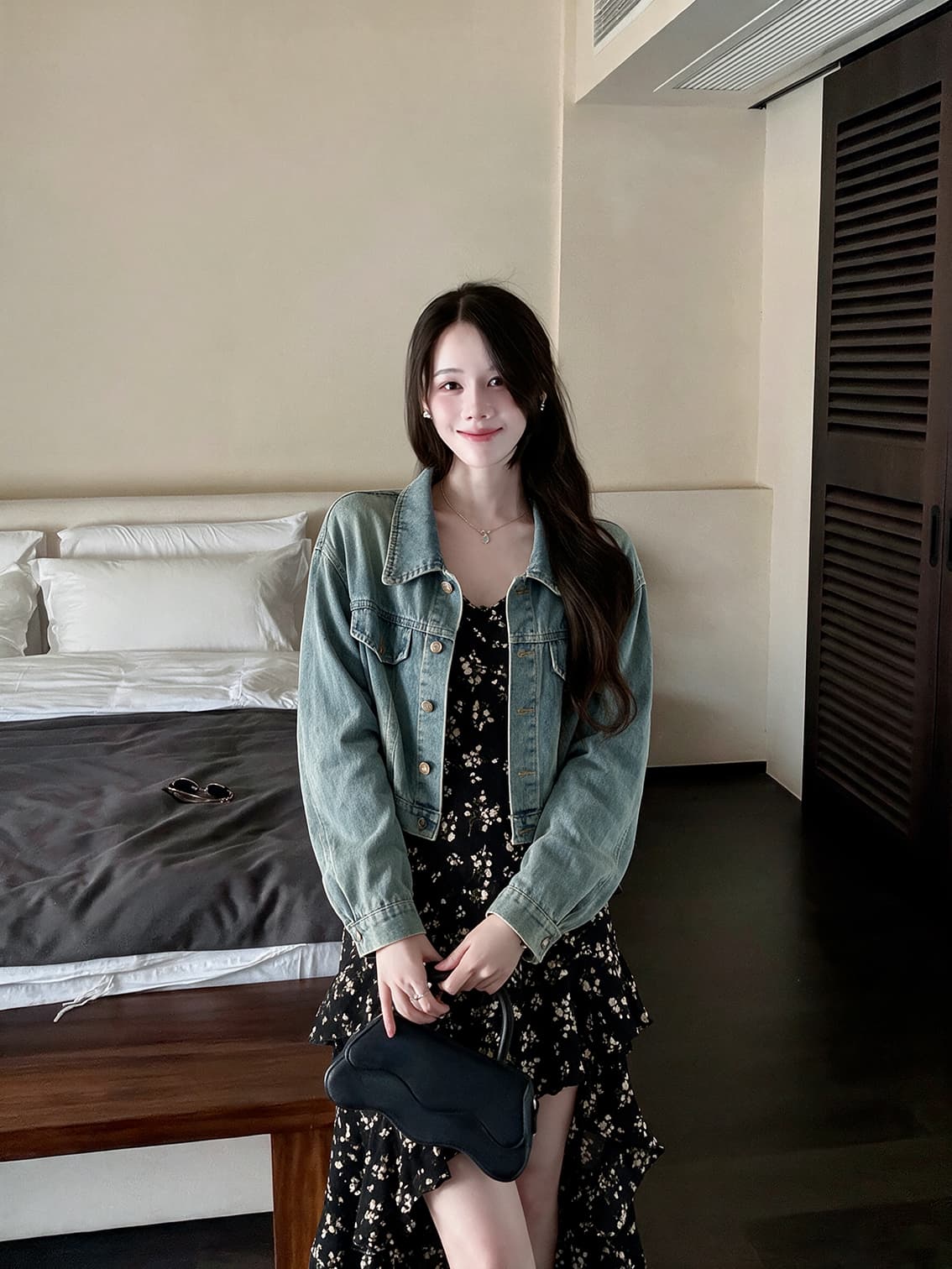 실사 빅 사이즈 여성 의류 이른 가을 고급 센스 불규칙 프랑스식 꽃무늬 슬립 드레스 작은 대중 데님 재킷 세트 이미지 4