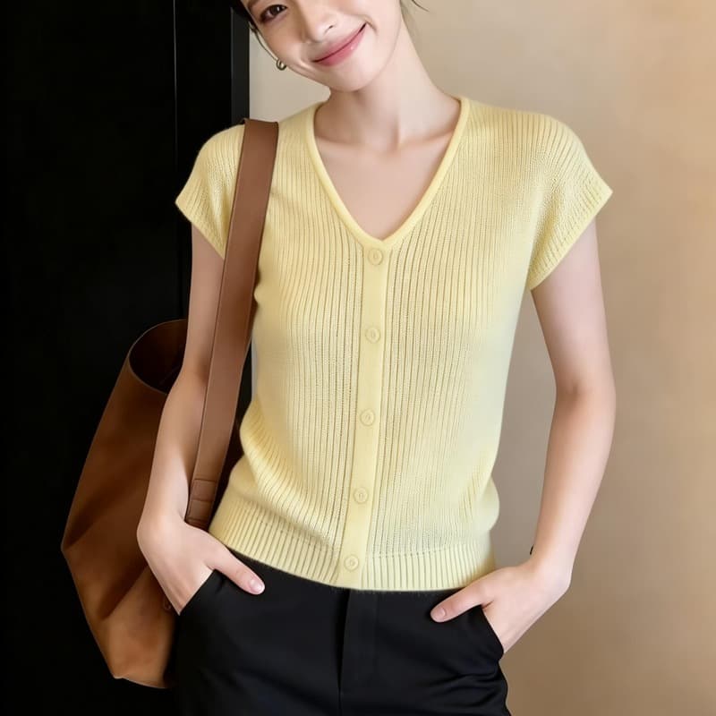 고급 센스 슈퍼 잘 생긴 우유 황색 반팔 티셔츠 여성 여름 새로운 외국 가스 디스플레이 화이트 질감 센스 라운드 넥 니트 스웨터 상세 이미지 1
