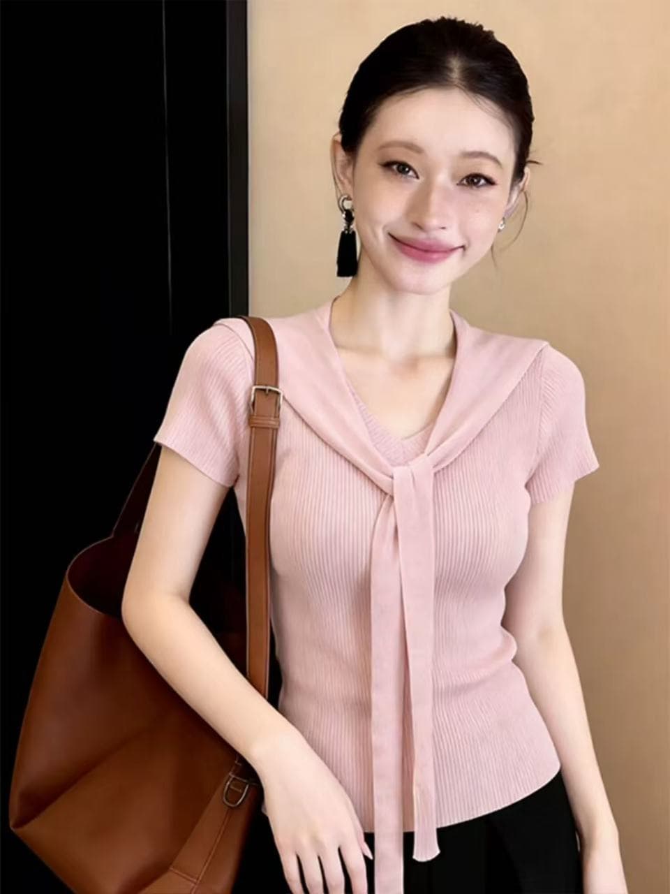 한 부서 핑크색 리본 V넥 니트 반팔 티셔츠 여성 여름 디자인 센스 몸매 가꾸기 슬림해 보이는 고유 한 아름다운 작은 맨위 상세 이미지 1