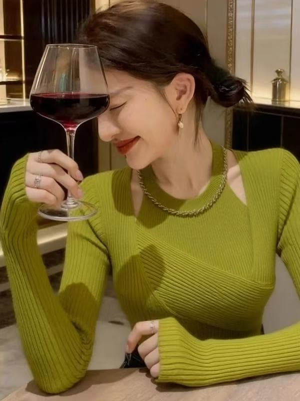 작은 대중 디자인 센스 녹색 니트 스웨터 여성 의류 2026 가을 고유 한 아름다운 몸매 가꾸기 슬림해 보이는 인사이드 가져 가라. 예쁜 스웨터 상세 이미지 6