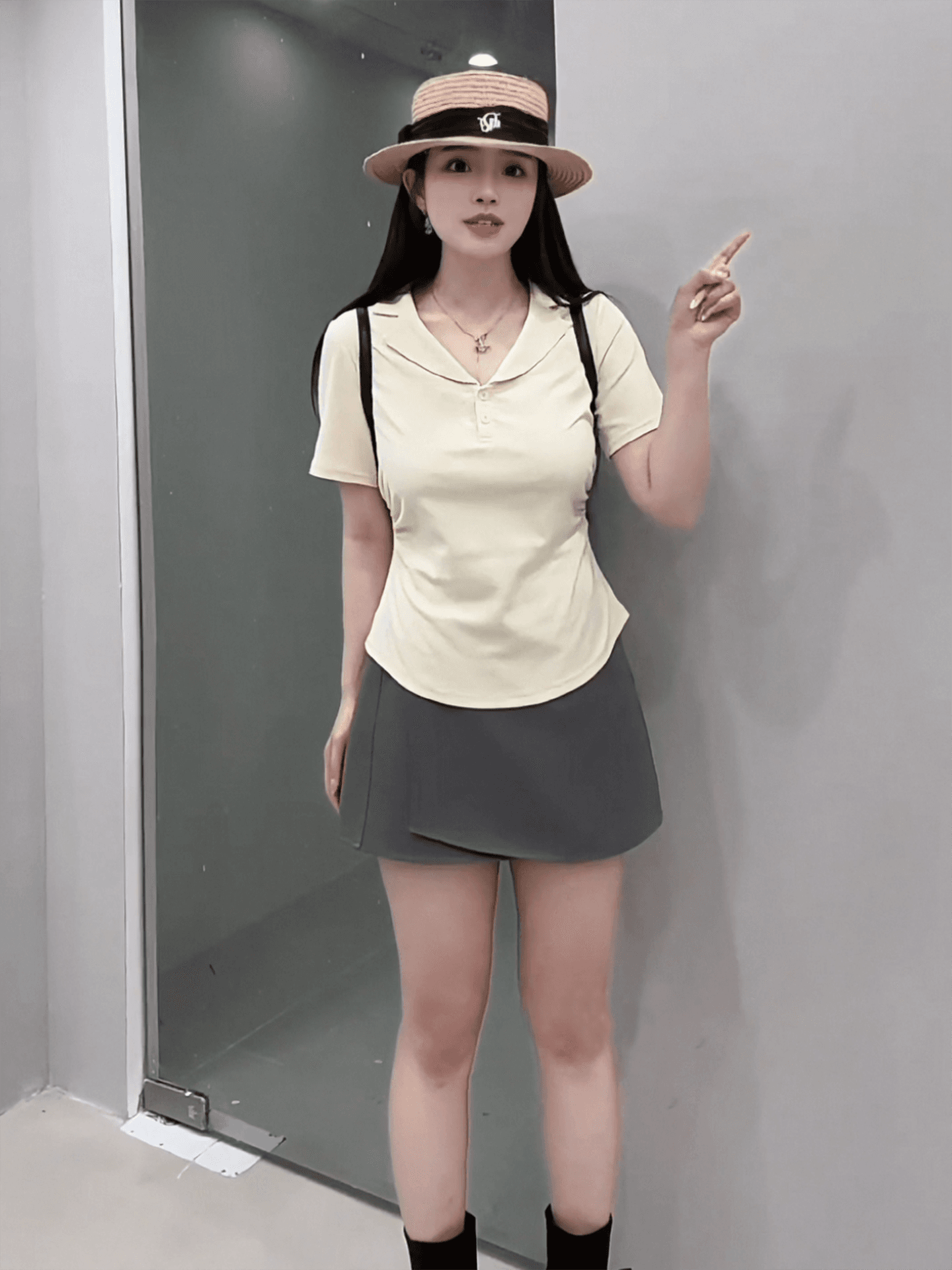 경관 그림 정가 슈퍼 화재 연령 감소 반팔 티셔츠 여성 2026 새로운 디자인 센스 작은 대중 허리 수축 슬림해 보이는 맨위 상세 이미지 4