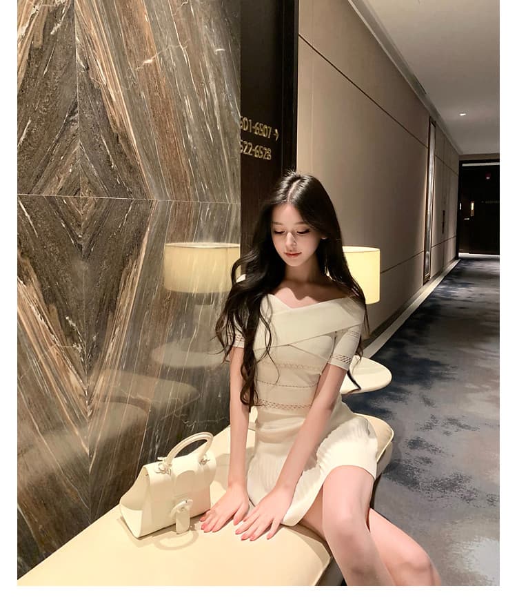 순수한 부유 한 가족 천 골드 착용 가져 가라. miu 부서 이른 봄 아름다운 화이트 치마 고급 센스 맨위 오프숄더 드레스 상세 이미지 7