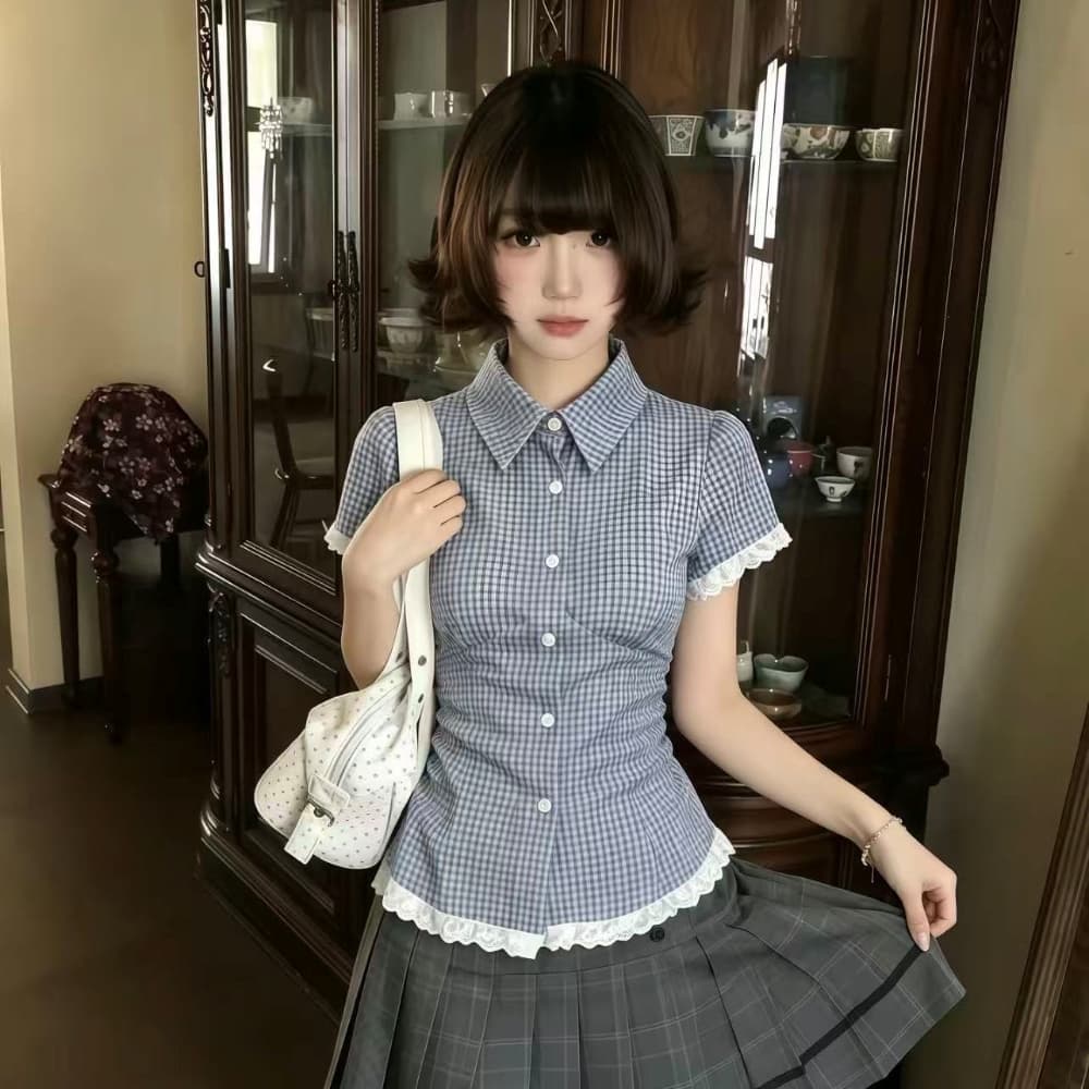 순수한 욕망 학원 스타일 블루 화이트 체크무늬 허리 수축 여성 셔츠 레이스 측면 거품 소매 꼬집기 허리 슬림해 보이는 반팔 맨위 상세 이미지 4
