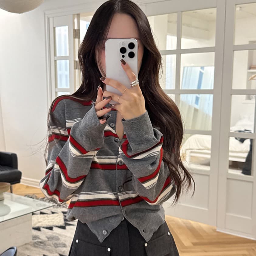 chic 가을 한국 스타일 레트로 연령 감소 라운드 넥 싱글 줄 버튼 몸매 가꾸기 슬림해 보이는 긴팔 스트라이프 니트 오픈 가디건 여성 상세 이미지 1