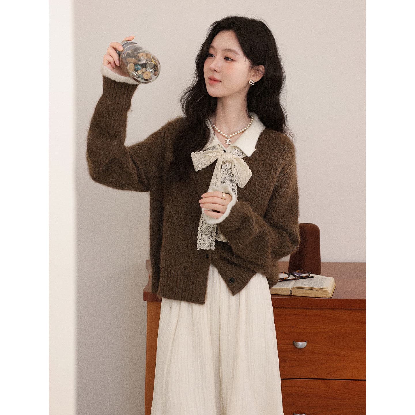 폴로 칼라 페이크 레이어드 스웨터 여성 코트 가을 겨울철 새로운 레이스 나비 매듭 니트 오픈 가디건 쇼트 스타일 맨위 이미지 5