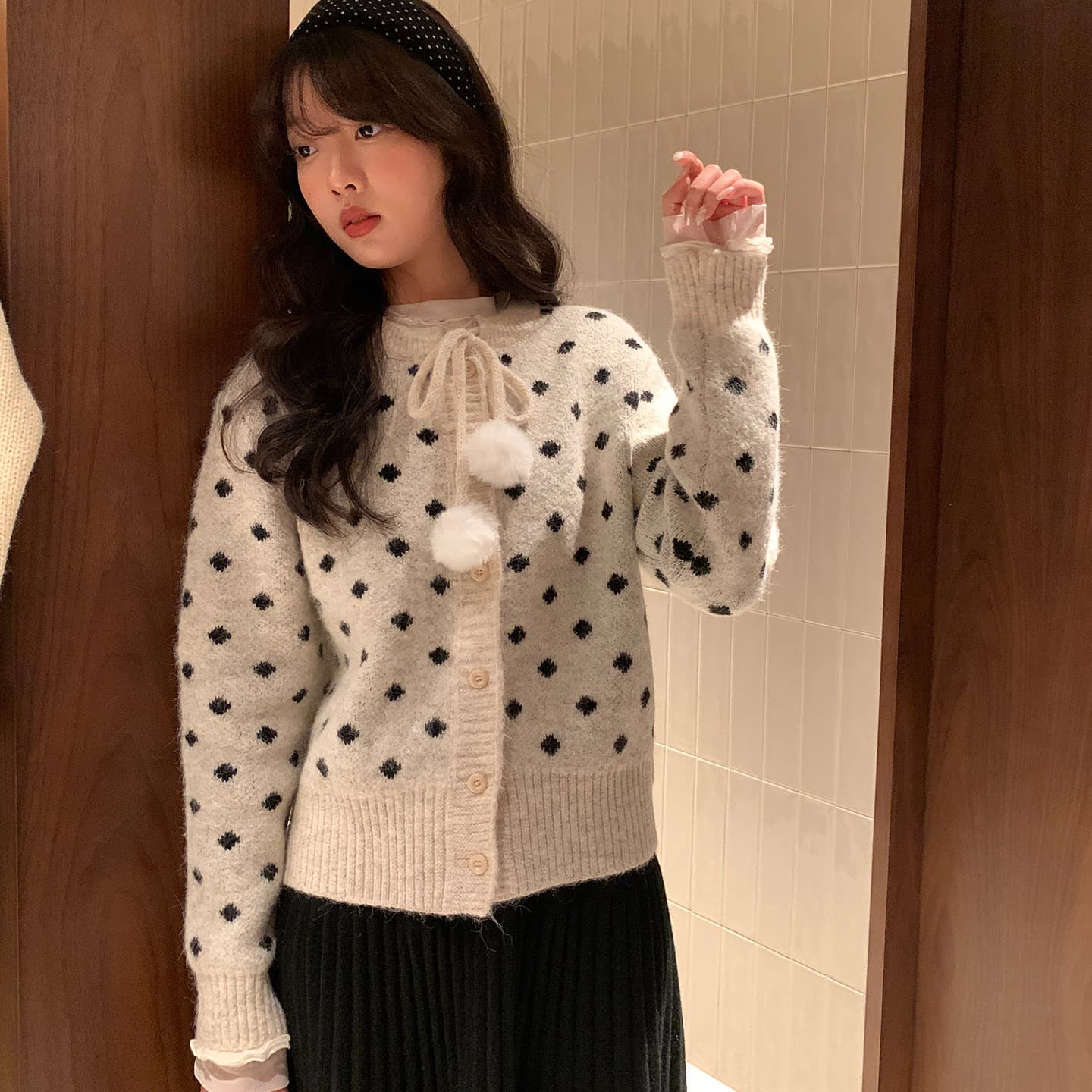 한 부서 라운드 넥 보온 스트랩 털 공 조금 싱글 줄 버튼 스웨터 여자 니트 스웨터 겨울 상세 이미지 1