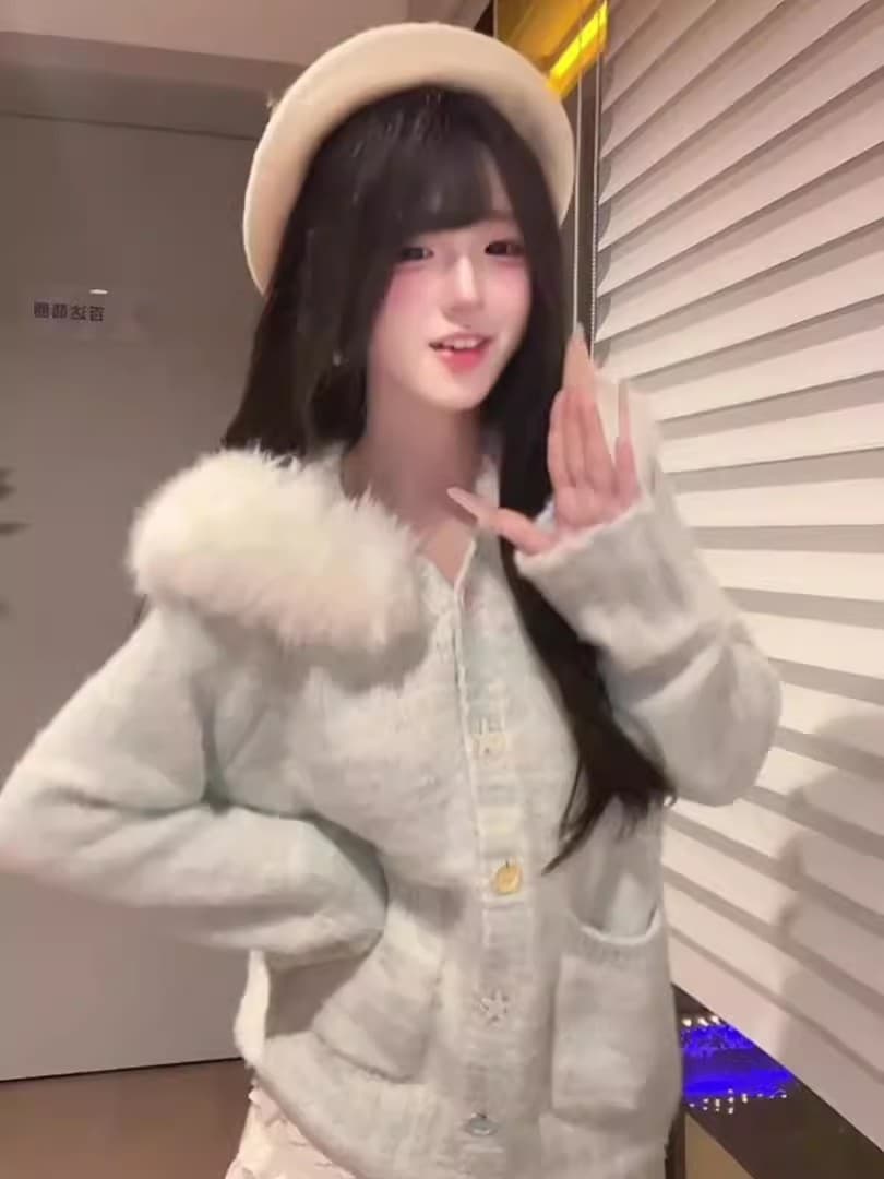 신선함 대양 바람 질감 부드러운 찹쌀 니트 여성 코트 비정형 버클 가을 겨울 큰 모피 칼라 플리스 루즈핏 후드 오픈 가디건 상세 이미지 2