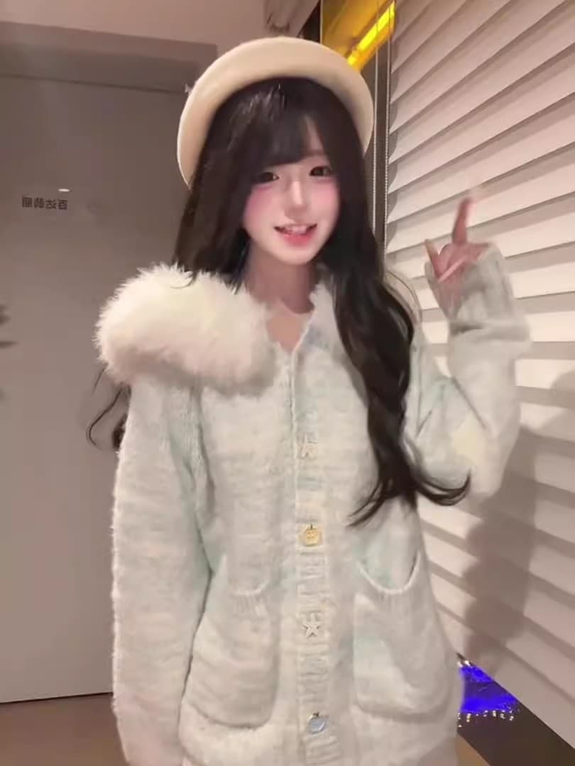 신선함 대양 바람 질감 부드러운 찹쌀 니트 여성 코트 비정형 버클 가을 겨울 큰 모피 칼라 플리스 루즈핏 후드 오픈 가디건 상세 이미지 3
